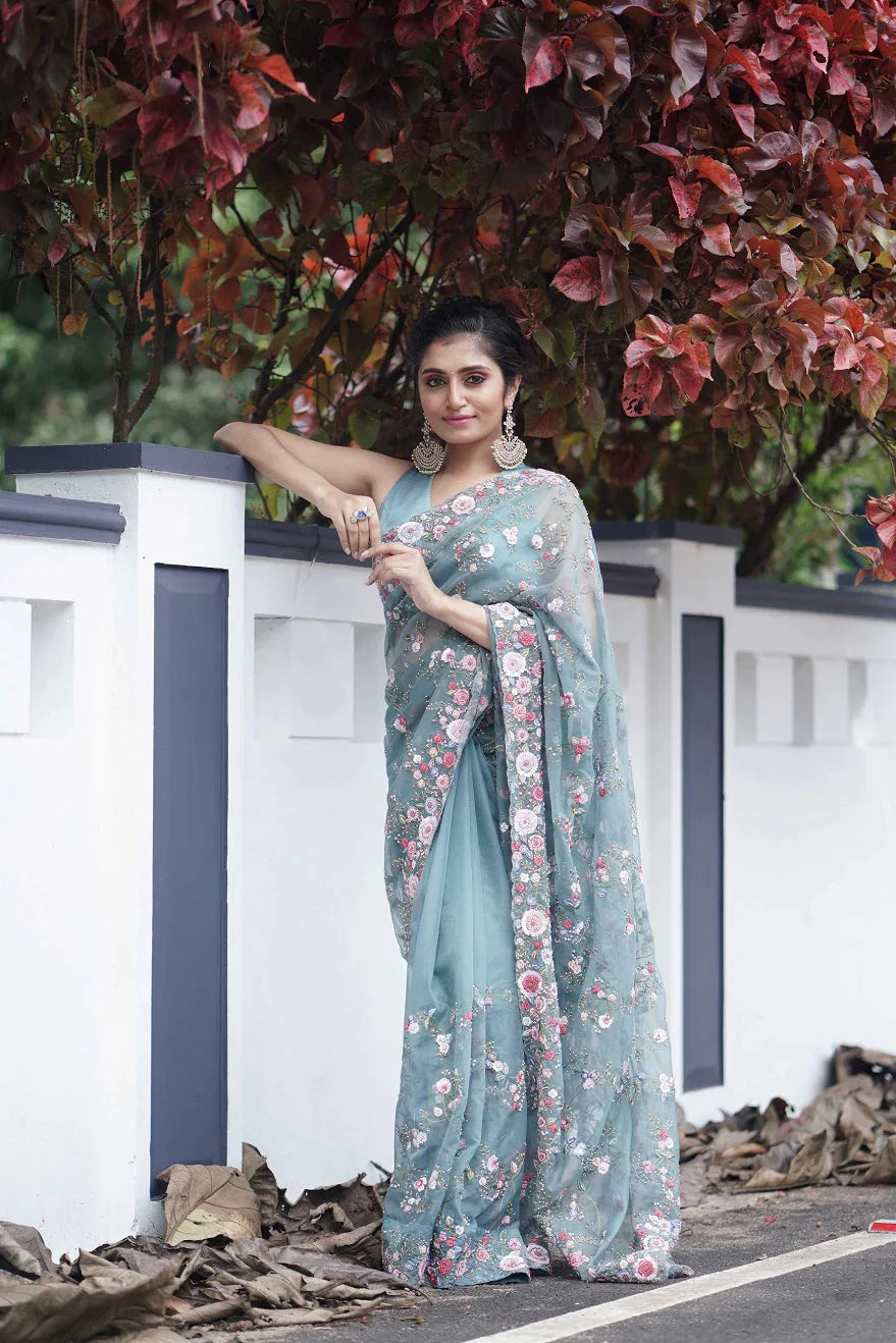 Style Like an influencer, Anoosha George - Luxury Sarees Online