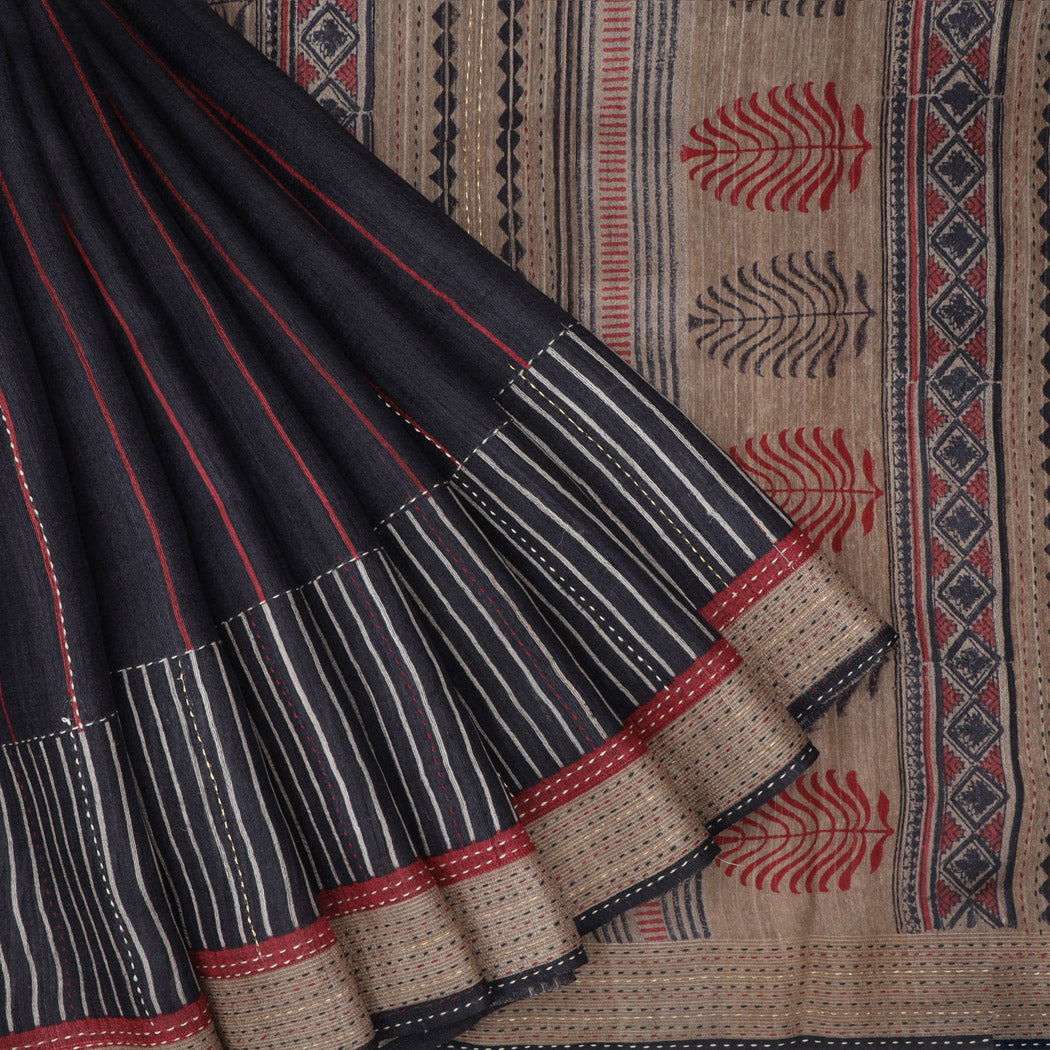 Black Printed Tussar Saree With Embroidery