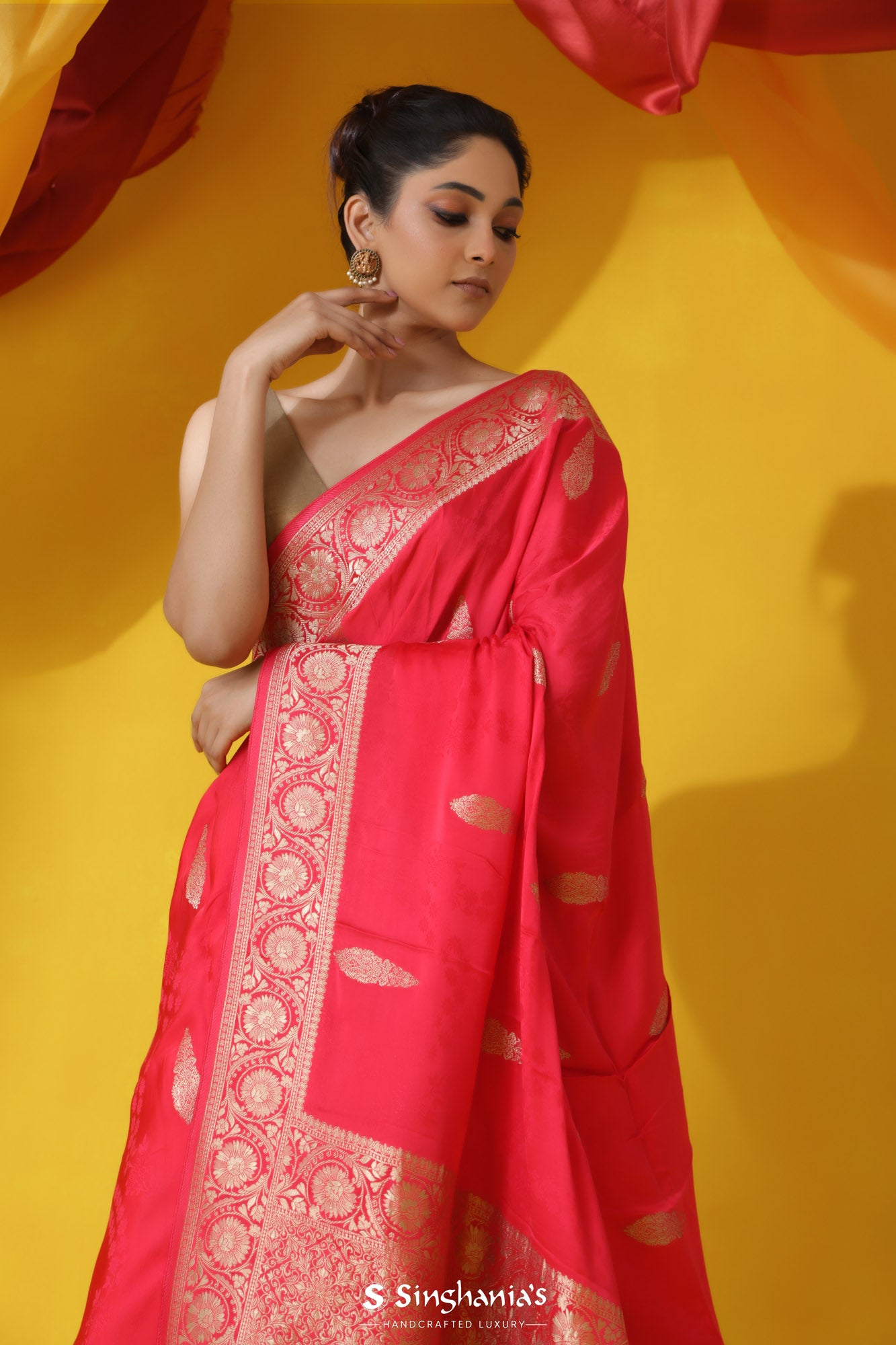 Alizarin Crimson Banarasi Satin Saree With Floral Buttas Design