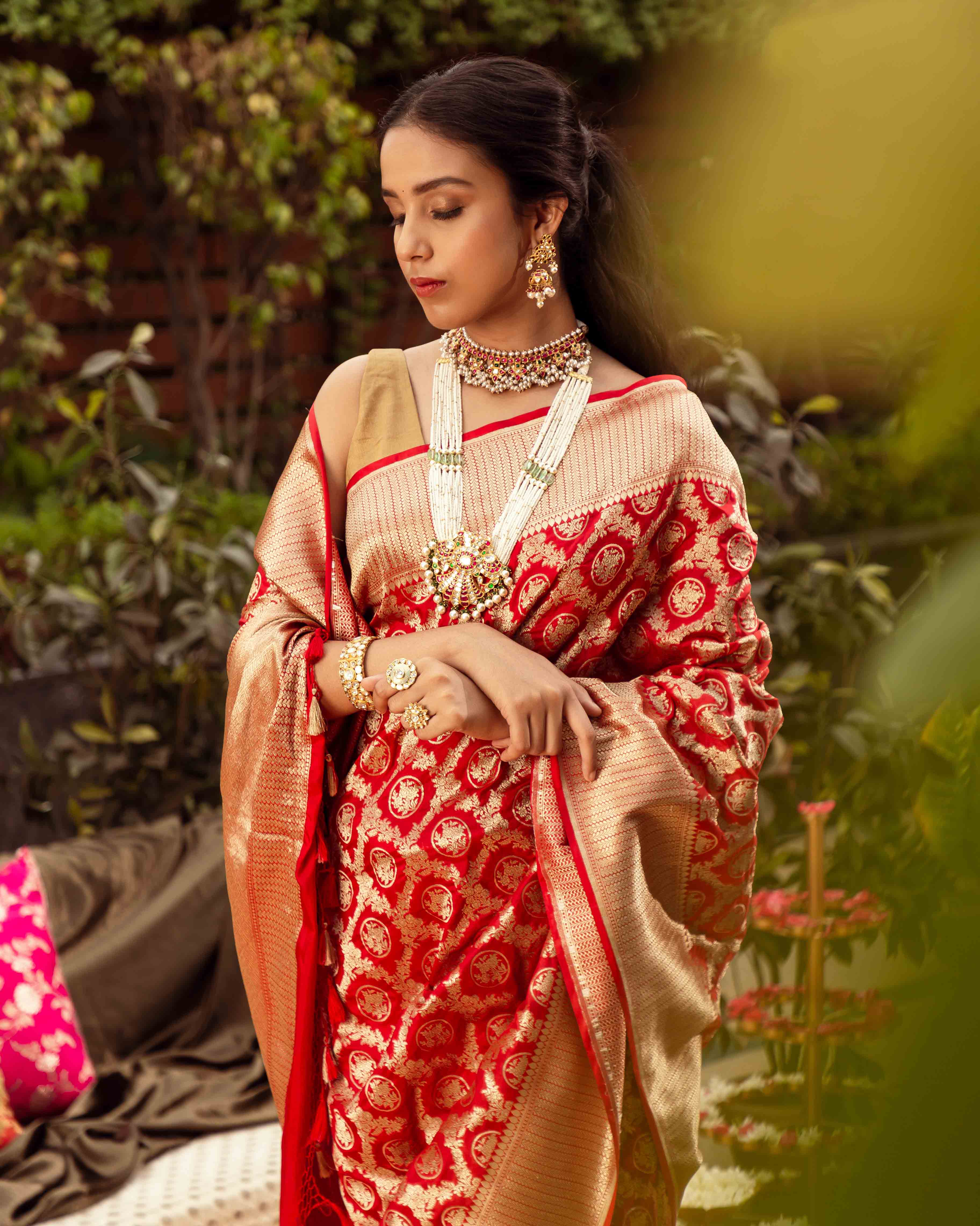 Bright Red Banarasi Silk Handloom Saree With Jaal Design