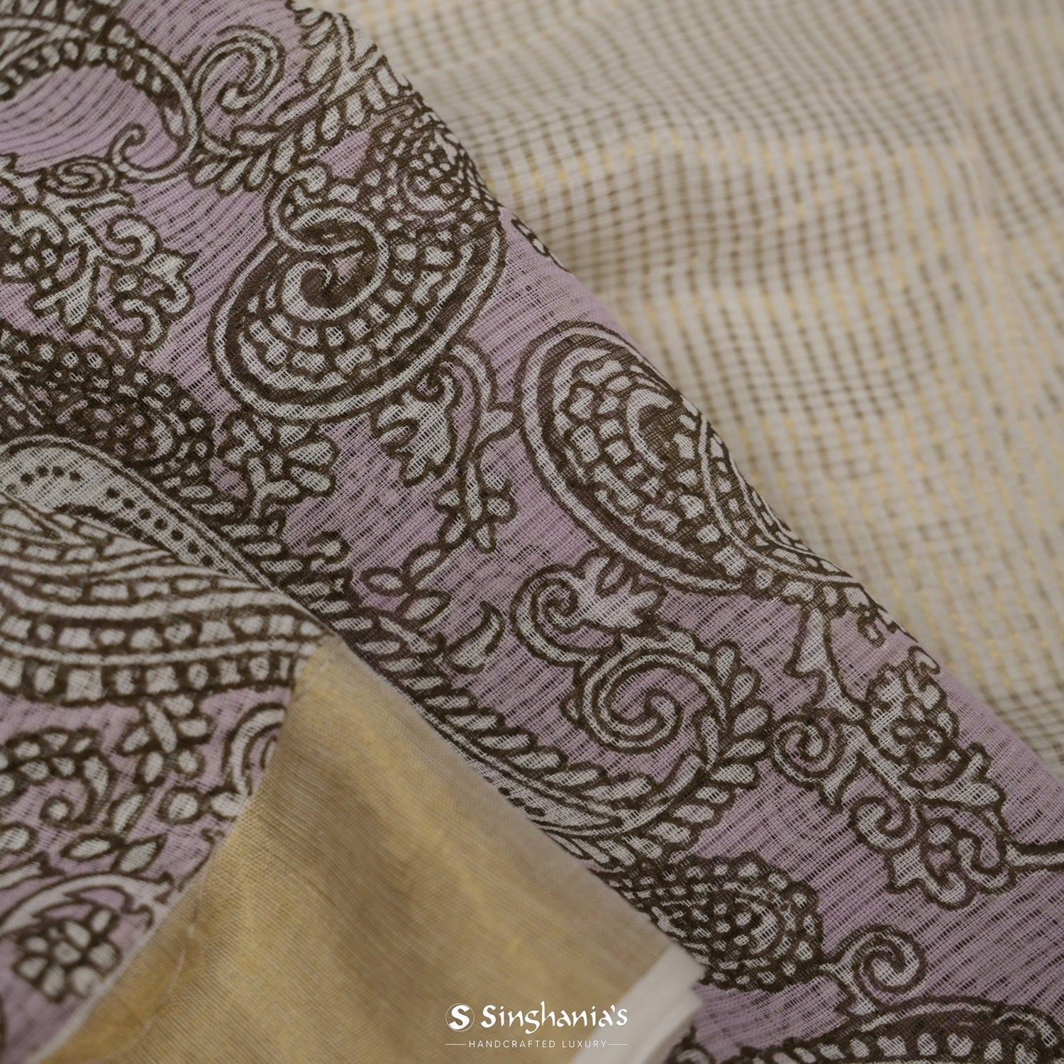 Lace Pink Printed Cotton Saree With Floral Pattern