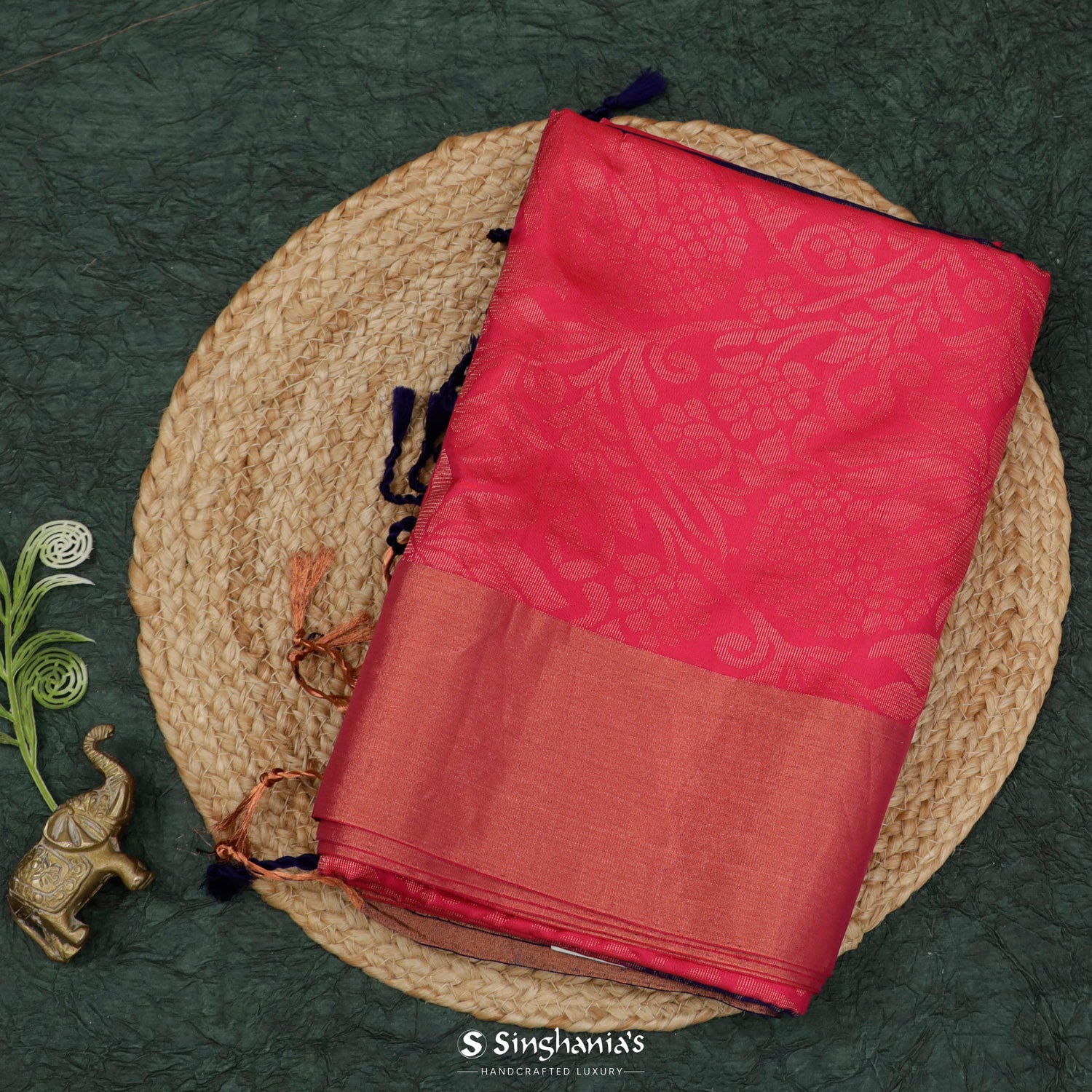 Light Crimson Pink Soft Silk Saree With Floral Pattern