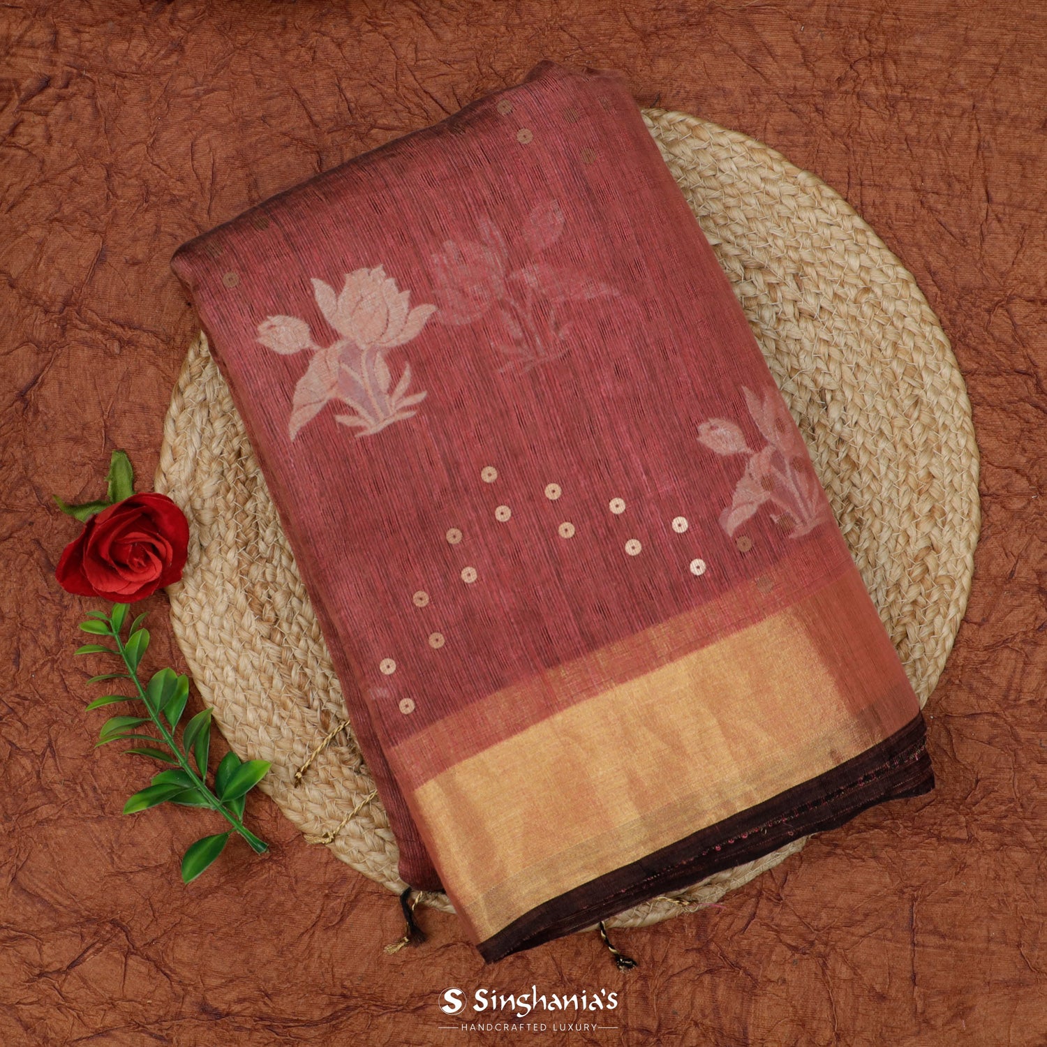Light Crimson Matka Silk Saree With Thread Embroidery