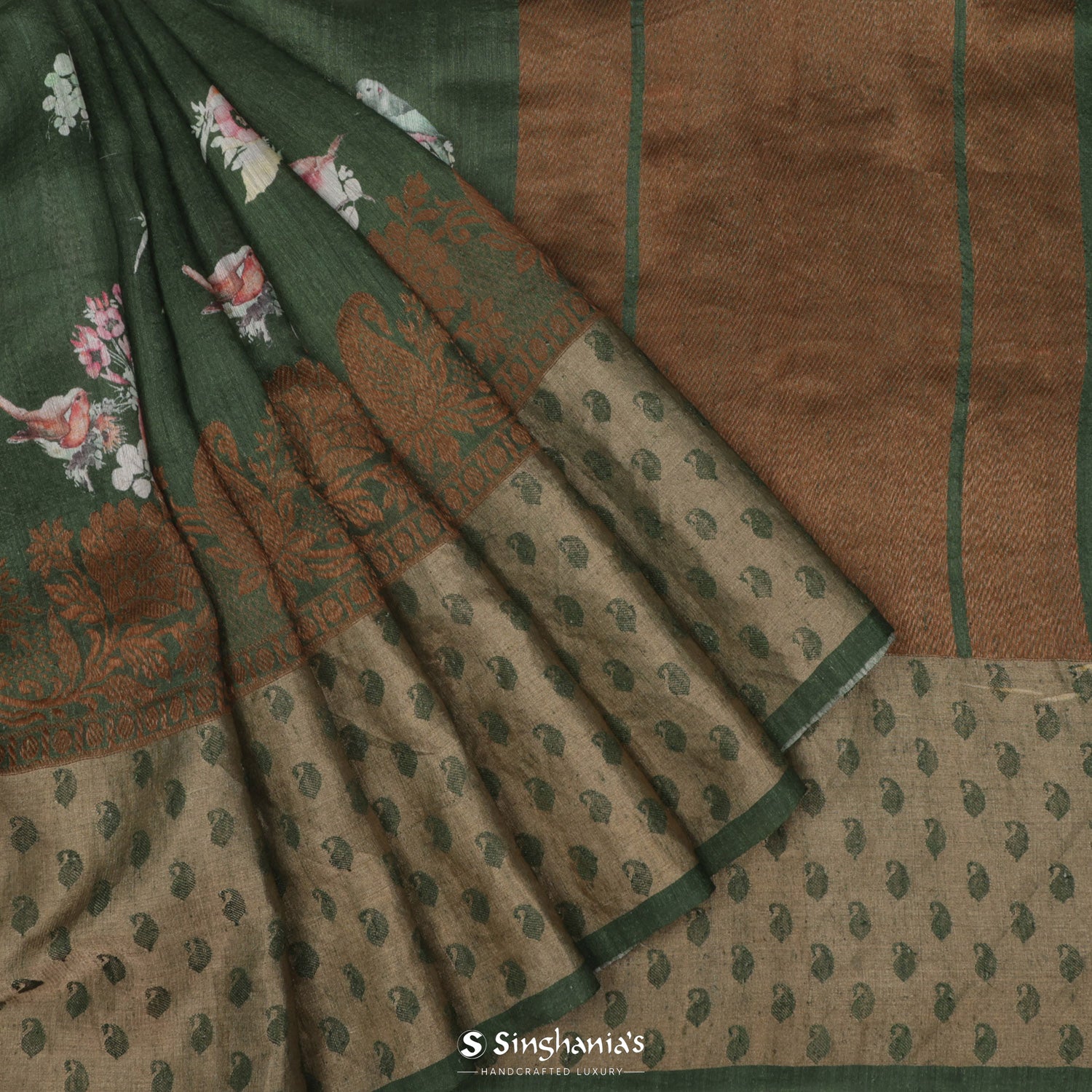 Kombu Green Printed Matka Saree With Floral Pattern