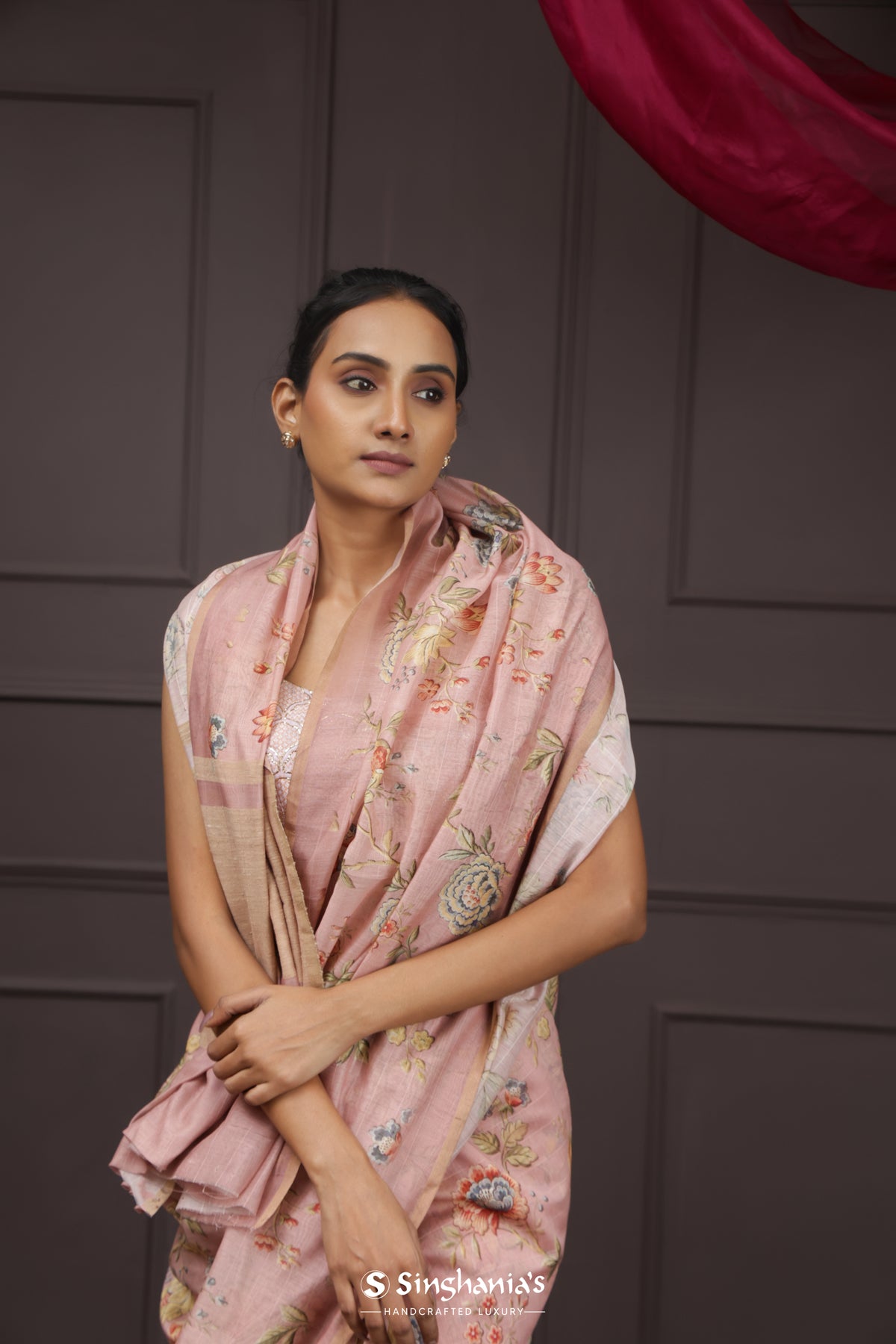 Silvery Pink Printed Chanderi Silk Saree With Floral Design