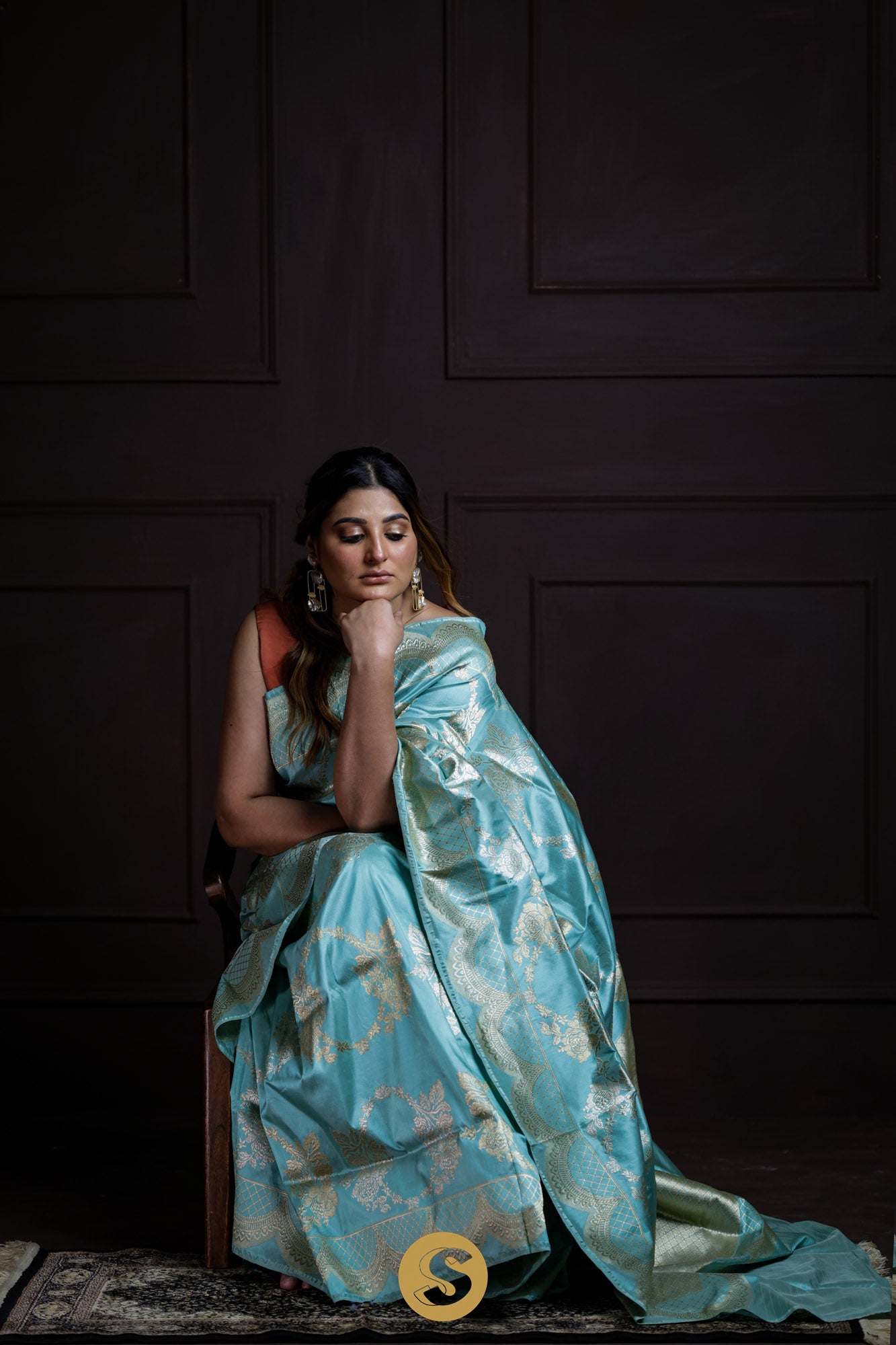 Light Turquoise Banarasi Silk Saree With Floral Jangla Pattern