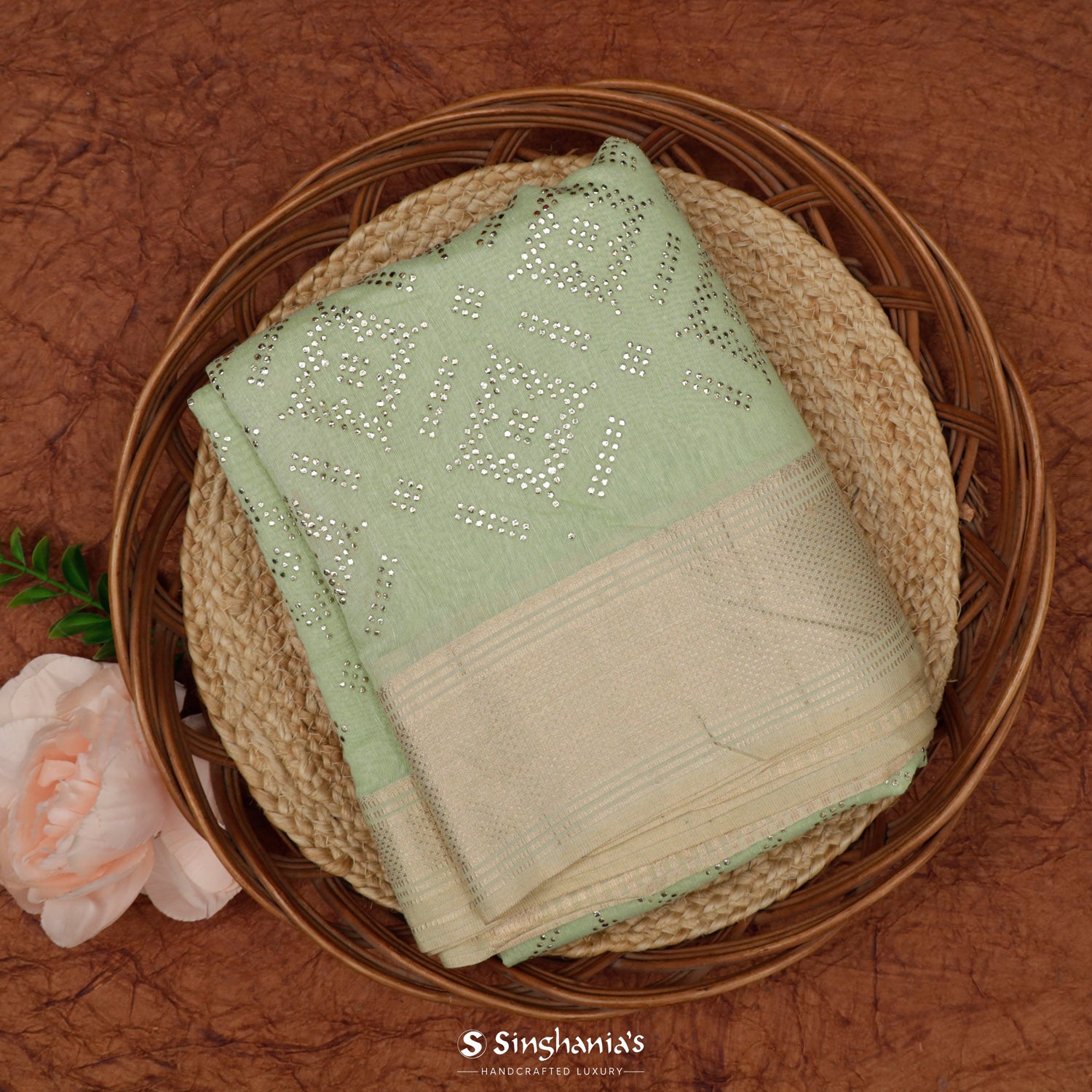 Laurel Green Linen Saree With Foil Work