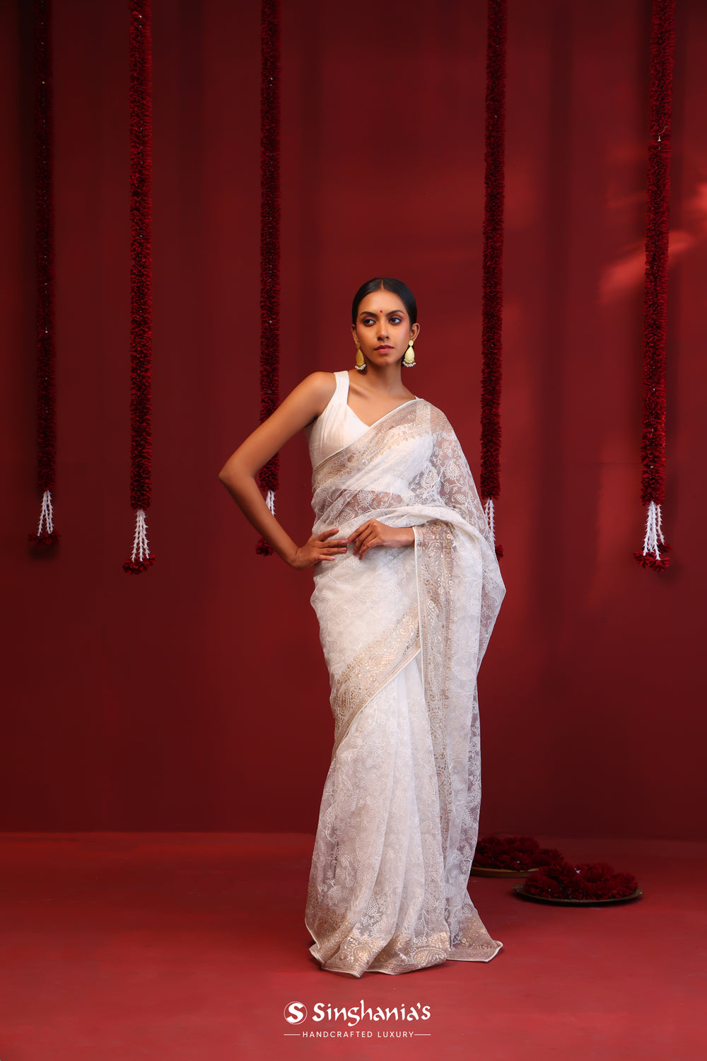 Vista White Net Saree With Thtreadwork Embroidery