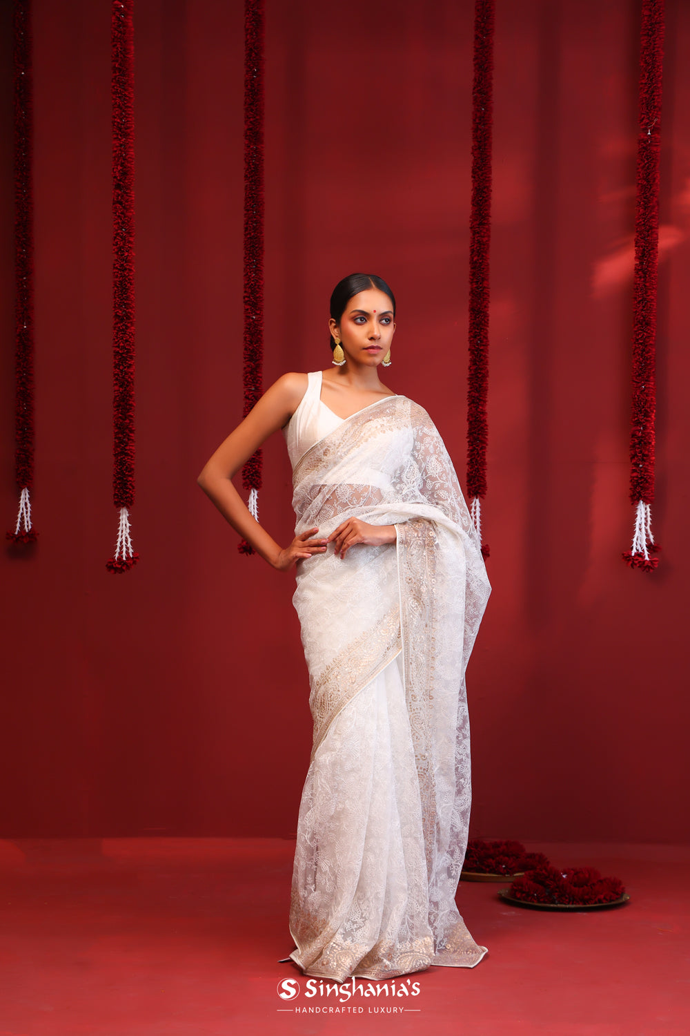 Vista White Net Saree With Thtreadwork Embroidery