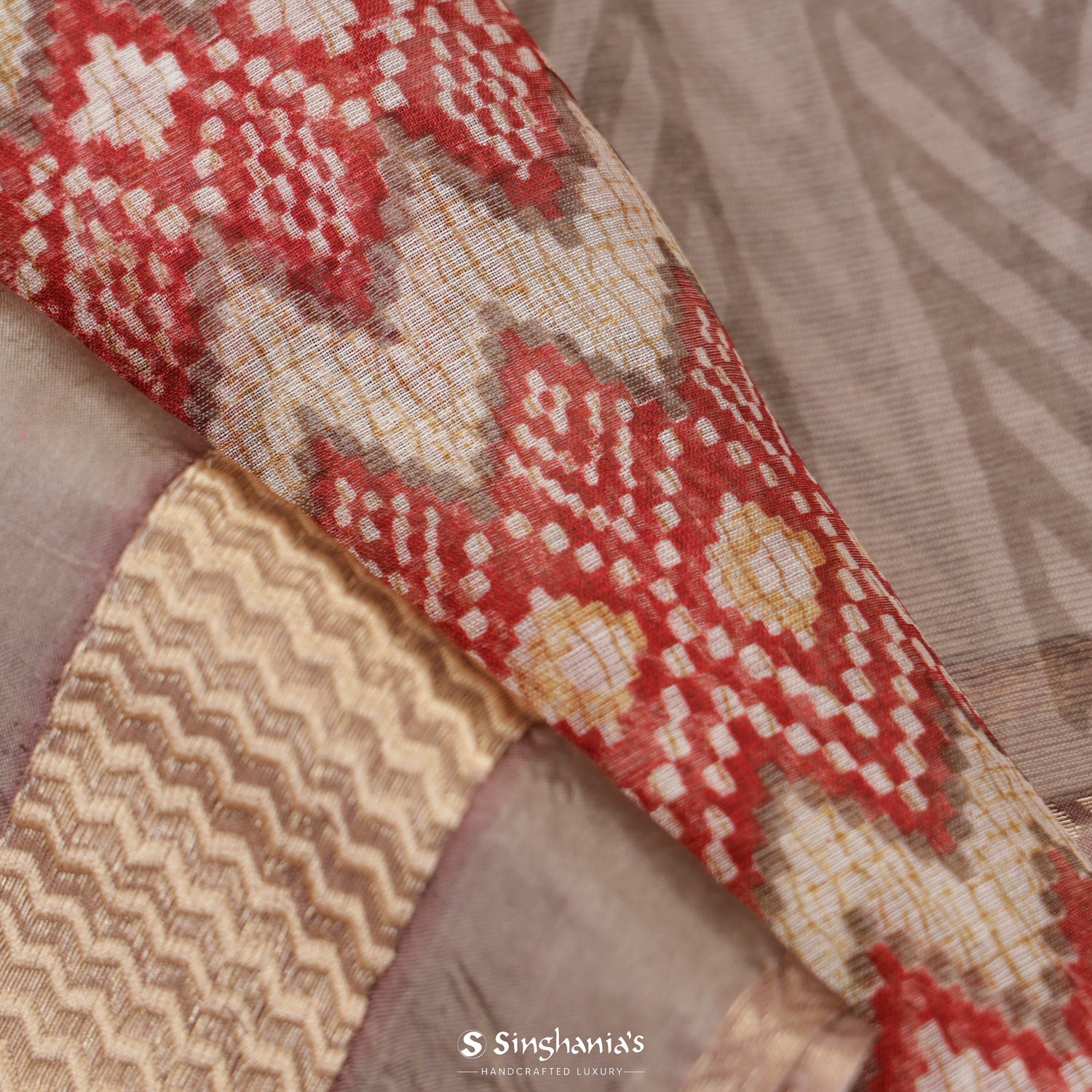 Seashell Cream Printed Maheshwari Saree With Geometrical Pattern In Red