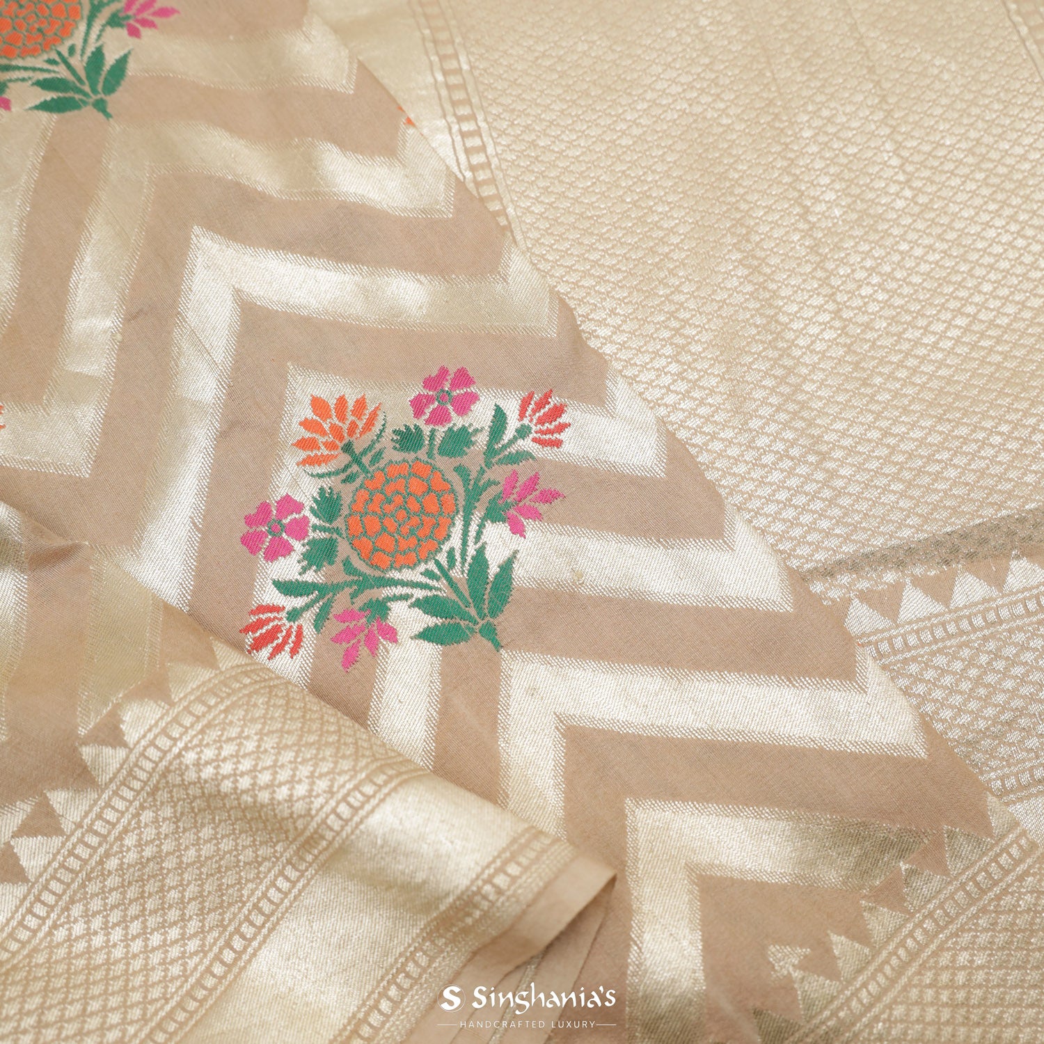 Cloud Cream Tussar Saree With Floral Butti Pattern