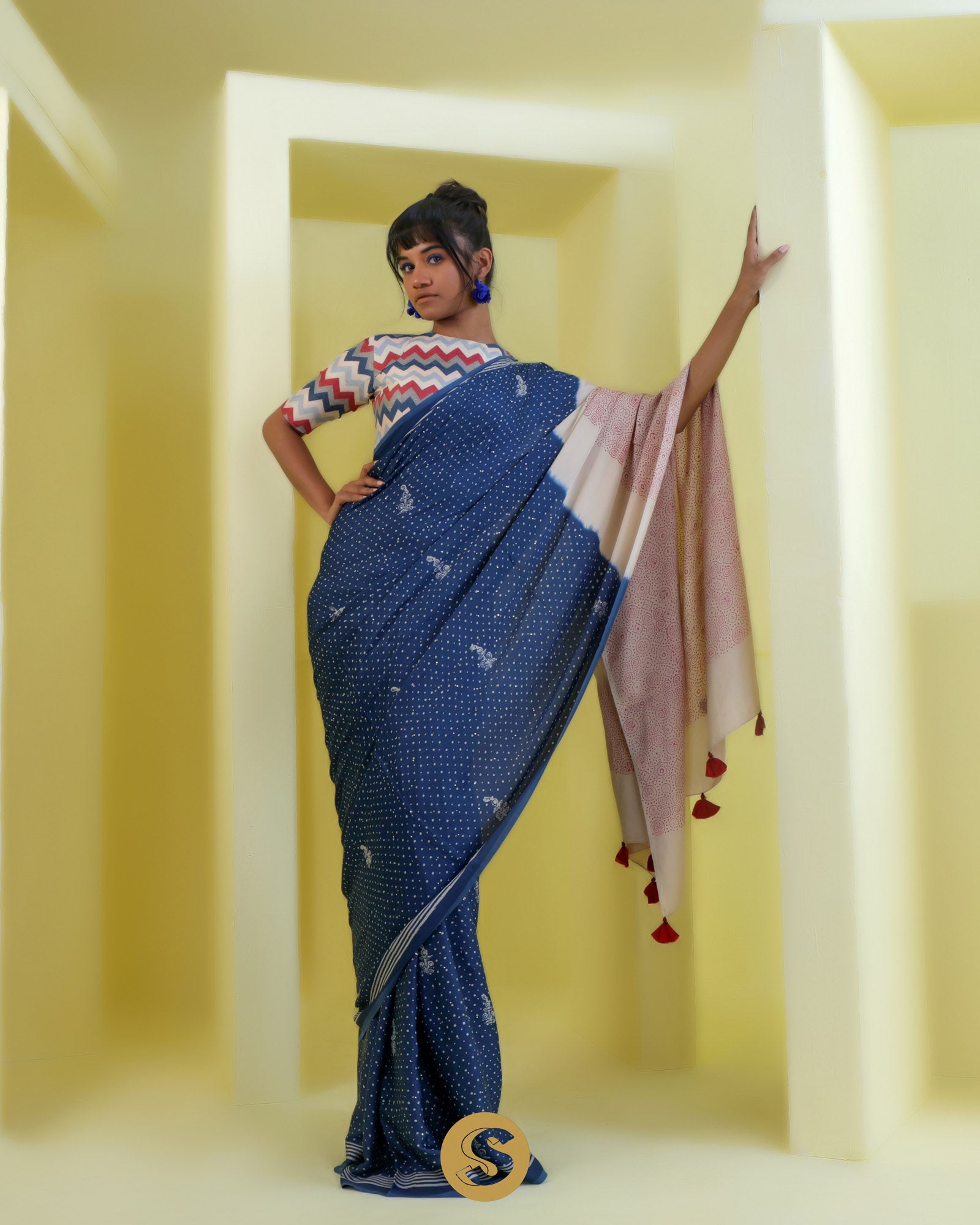 Medium Sapphire Satin Printed Saree With Abstract Pattern