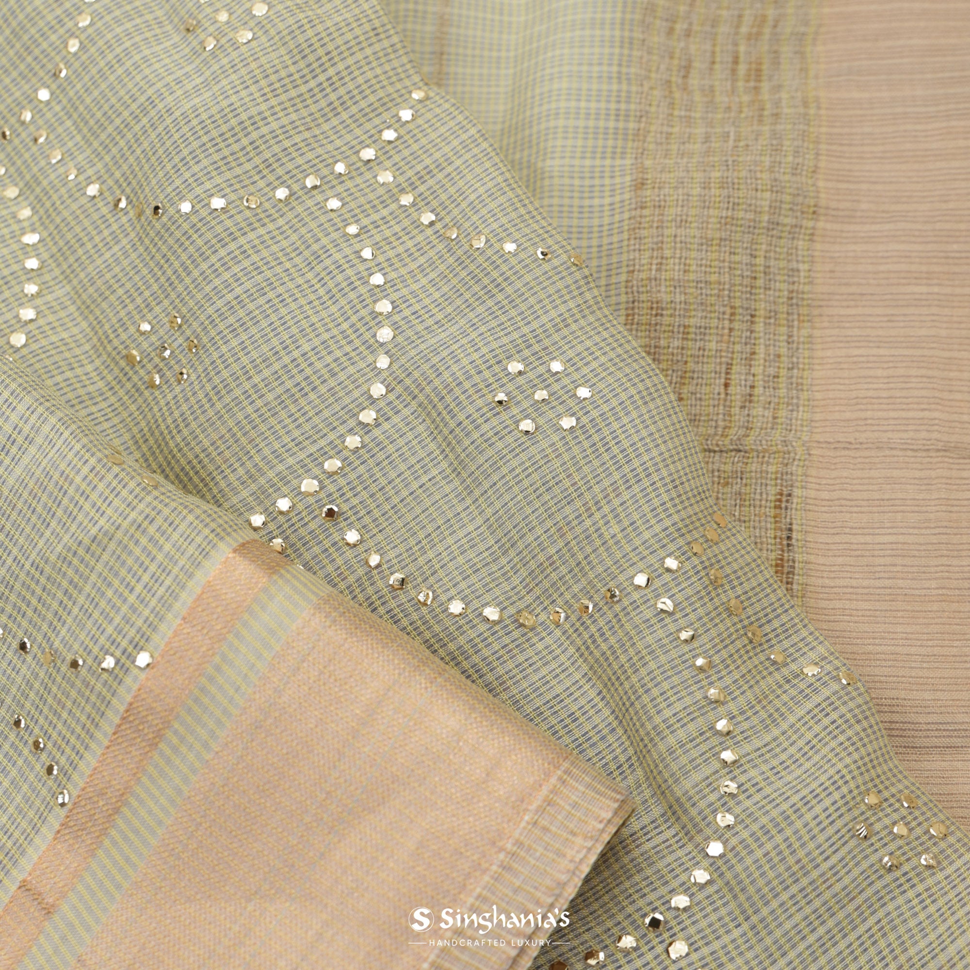 Gin Green Kota Silk Saree With Mukaish Work In Grid Pattern