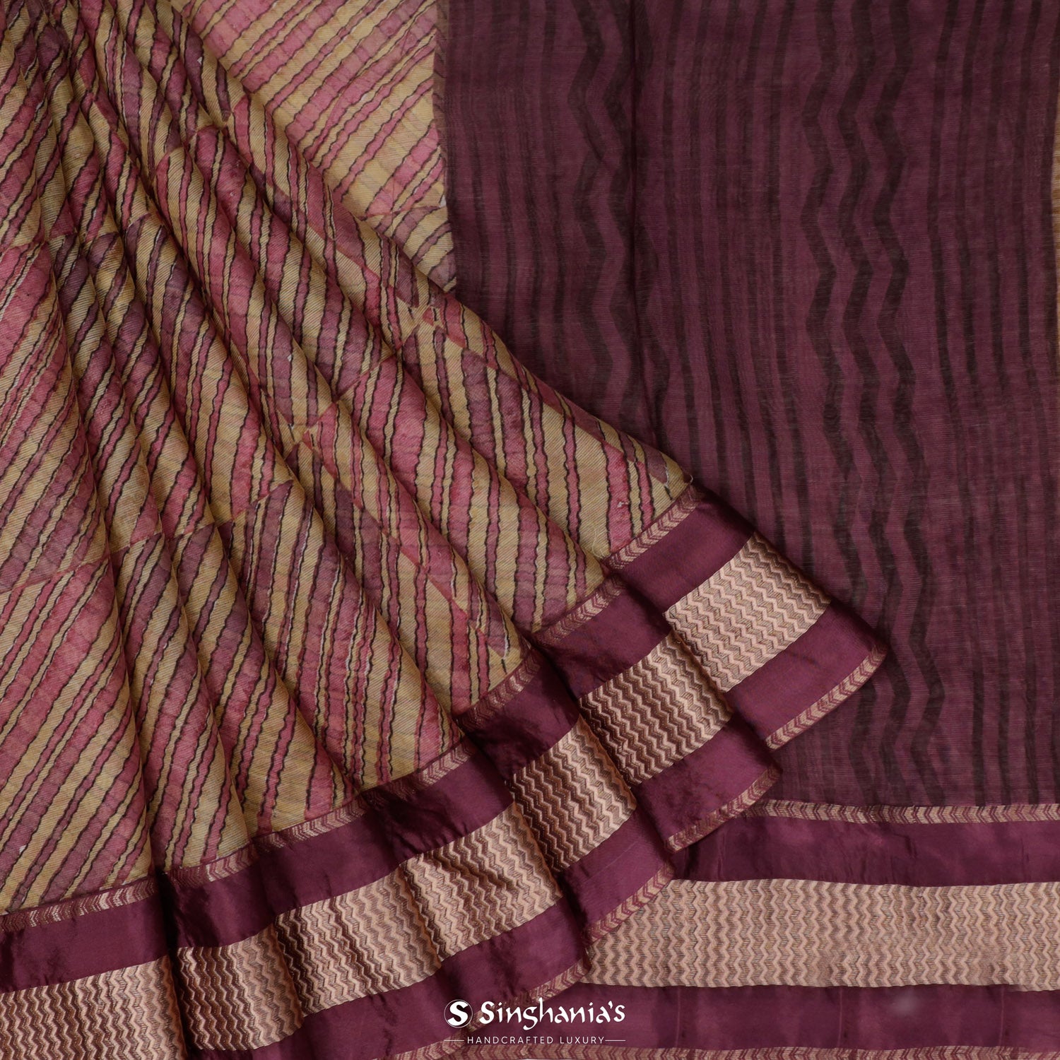 Sand Yellow Printed Maheshwari Saree With Checks And Diagonal Stripes Pattern