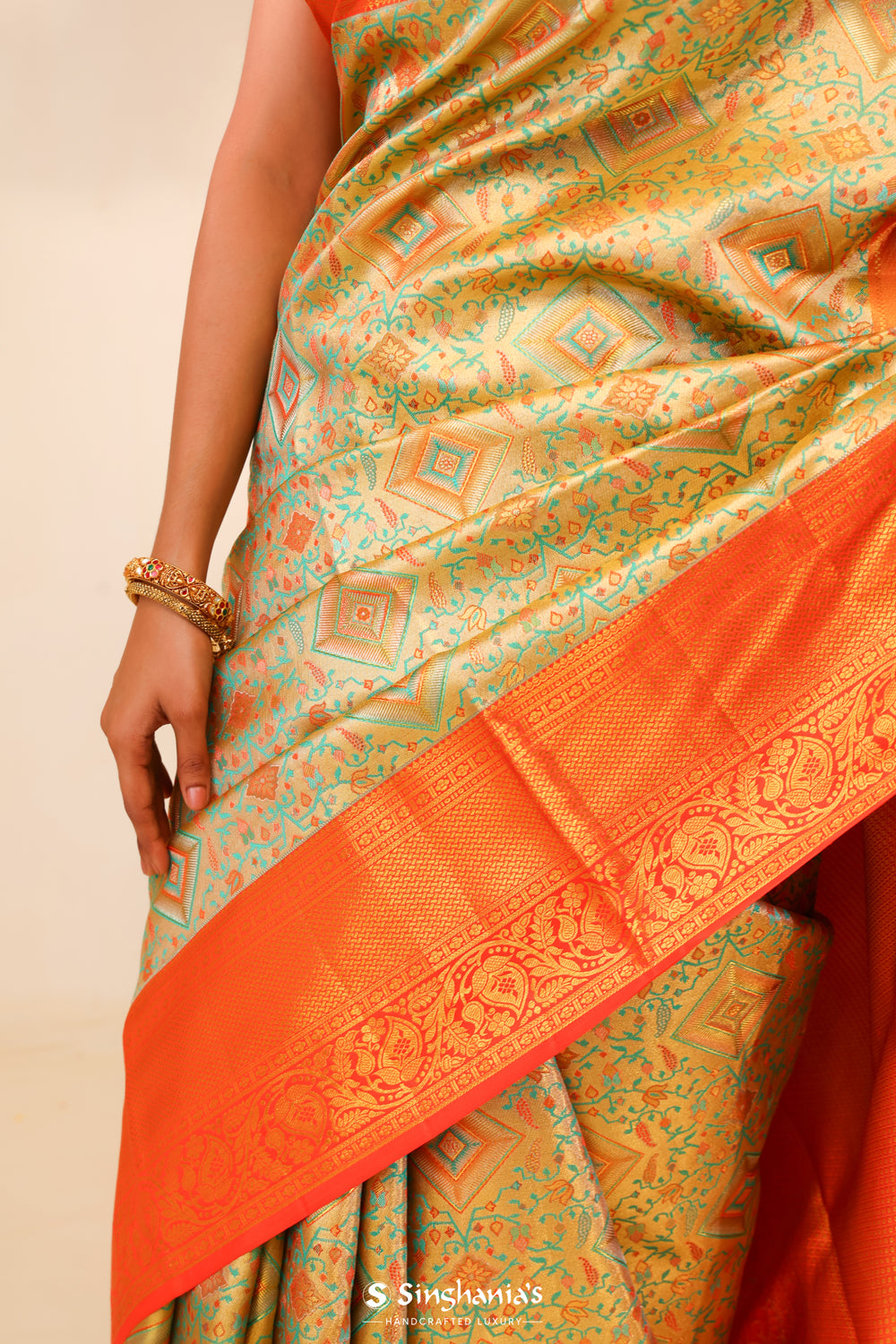 Green Gold Tissue Kanjivaram Saree With Floral Jaal Weaving