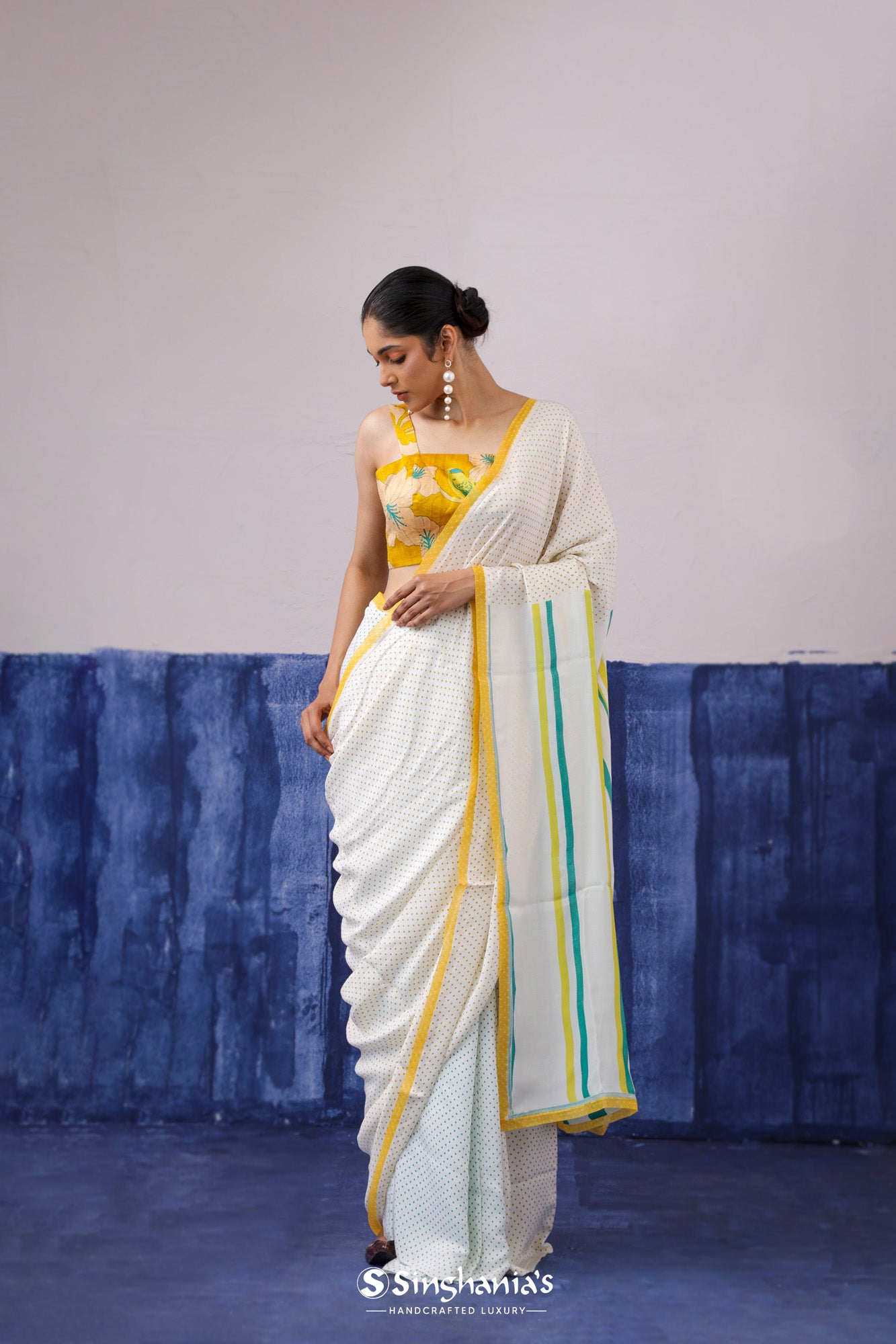 Women's Off White Coloured Soft Kanjivaram Paithani Zari Saree | Minakari newest design and Menakari border Saree | Party Wear Saree For Women