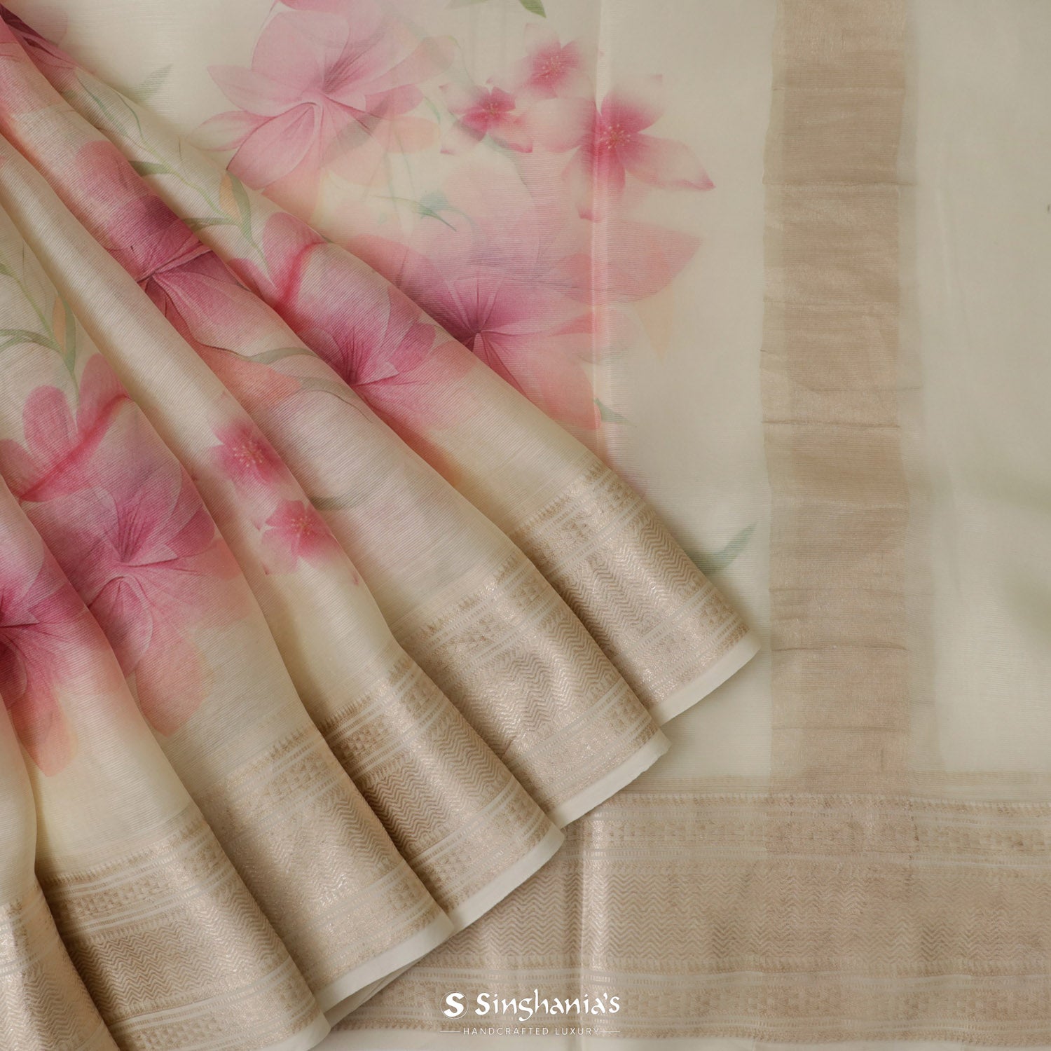 Atrium White Printed Maheshwari Saree With Floral Pattern