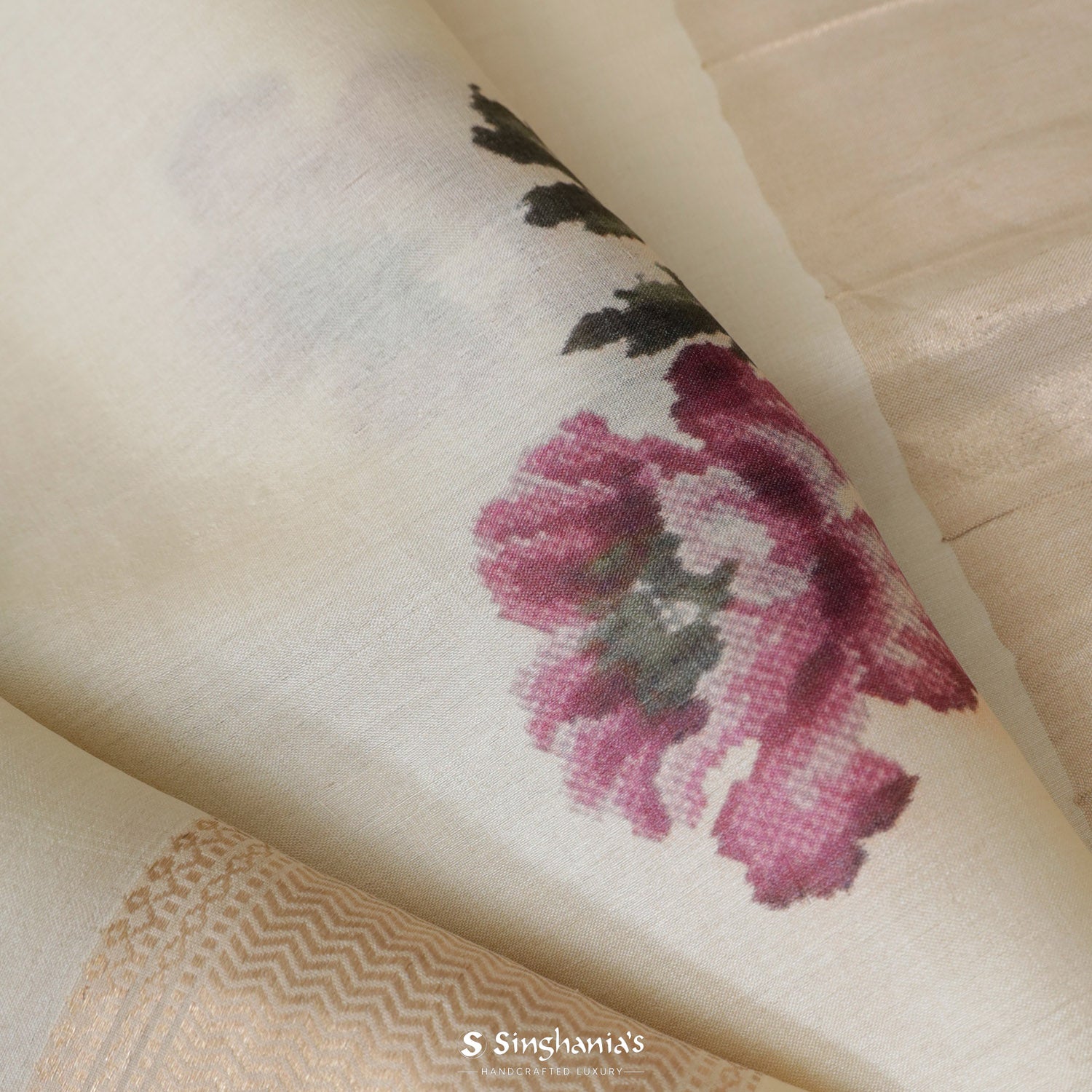 Alabaster Cream Printed Tussar Saree With Floral Pattern