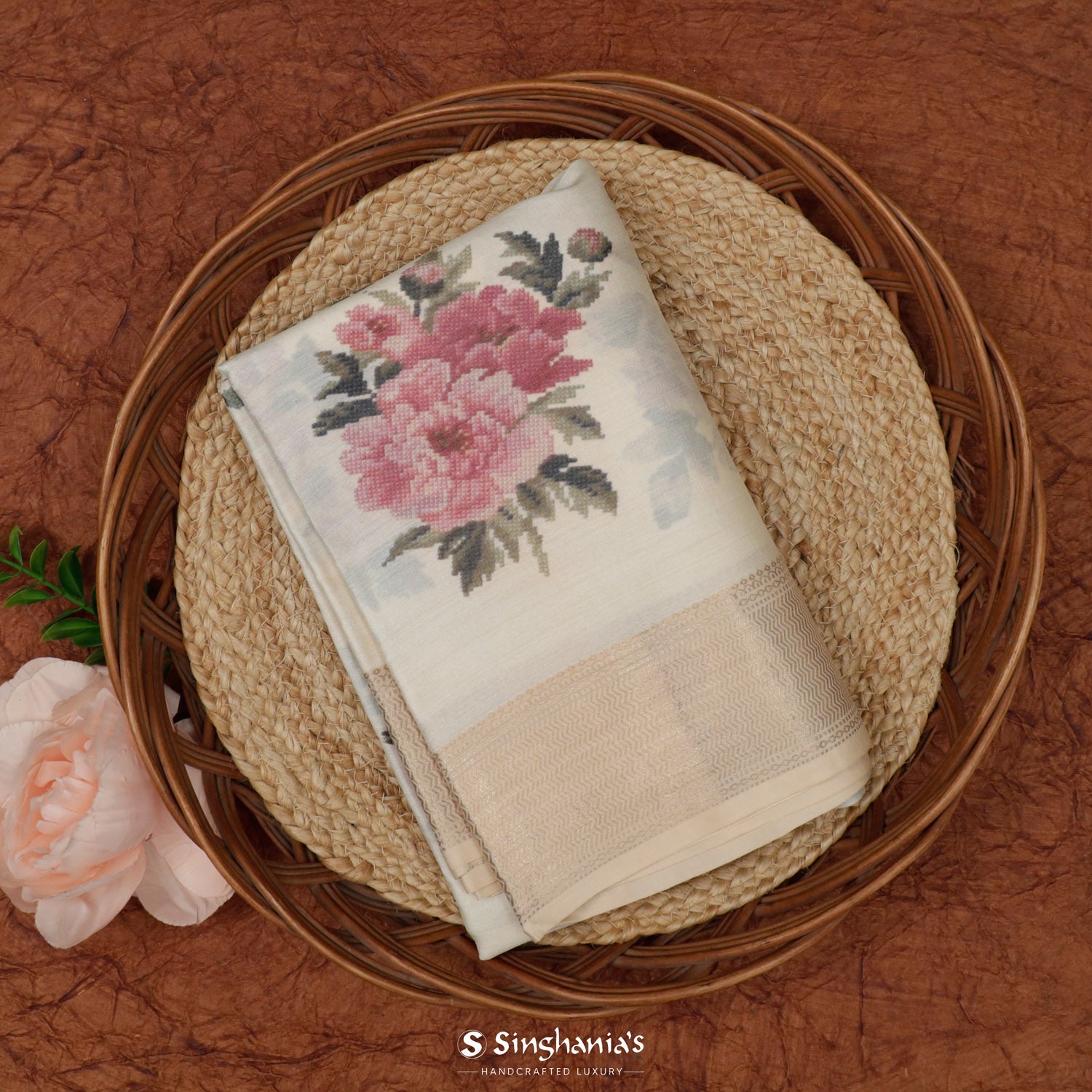Alabaster Cream Printed Tussar Saree With Floral Pattern