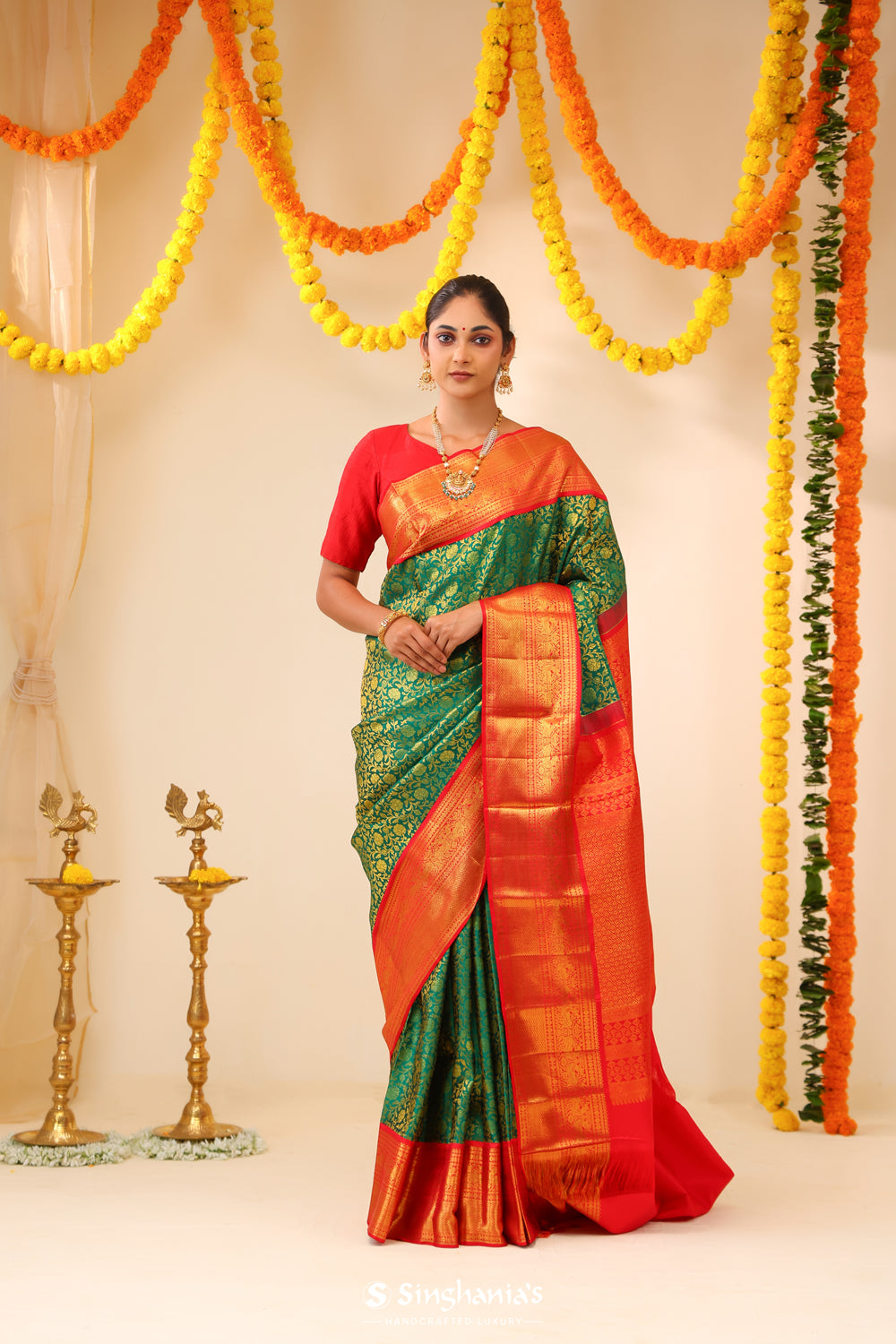 Cadmium Green Kanjivaram Silk Saree With Floral Jaal Design