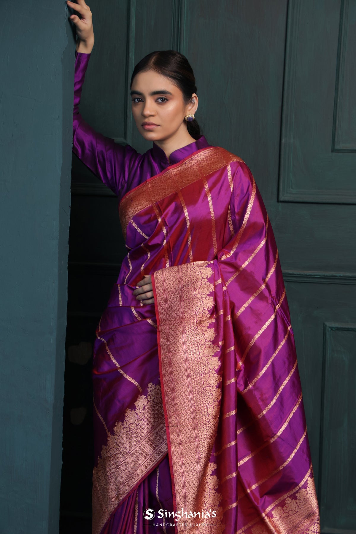 Purple Dual Tone Banarasi Silk Saree With Floral Stripes Weaving