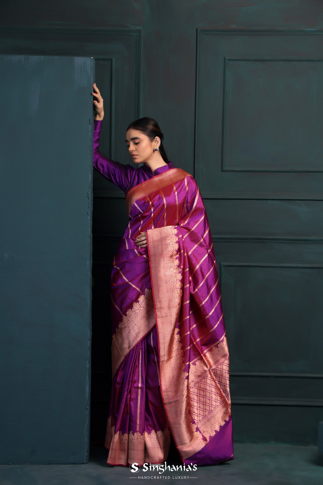 Purple Dual Tone Banarasi Silk Saree With Floral Stripes Weaving