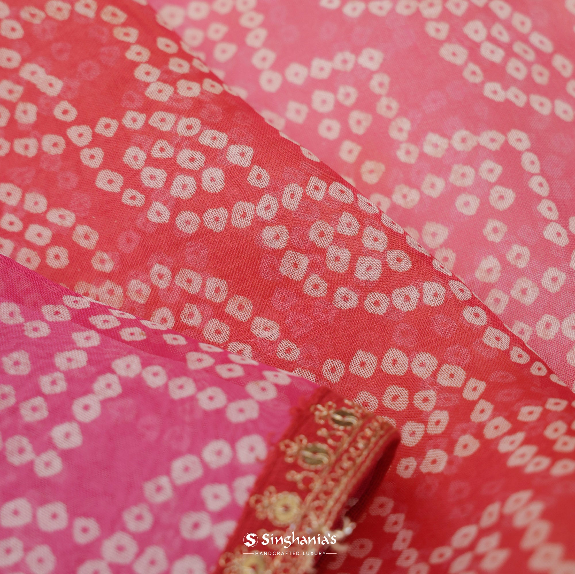 Red Pink Printed Bandhani Organza Saree With Abstract Pattern