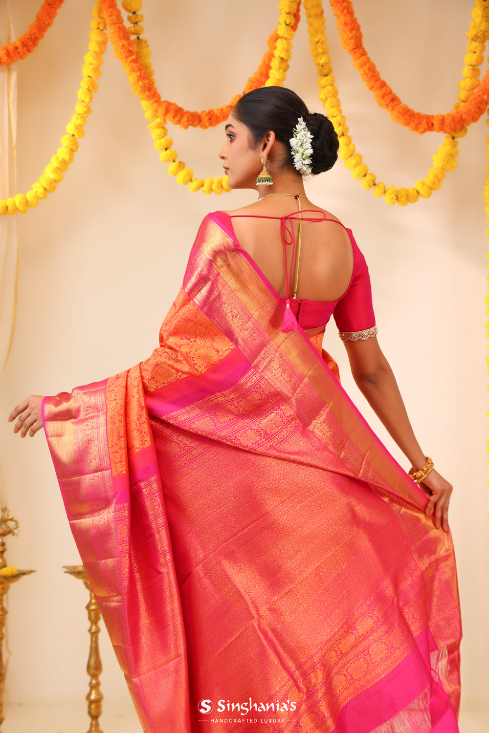 Tomato Red Kanjivaram Silk Saree With Floral-Birds Weaving