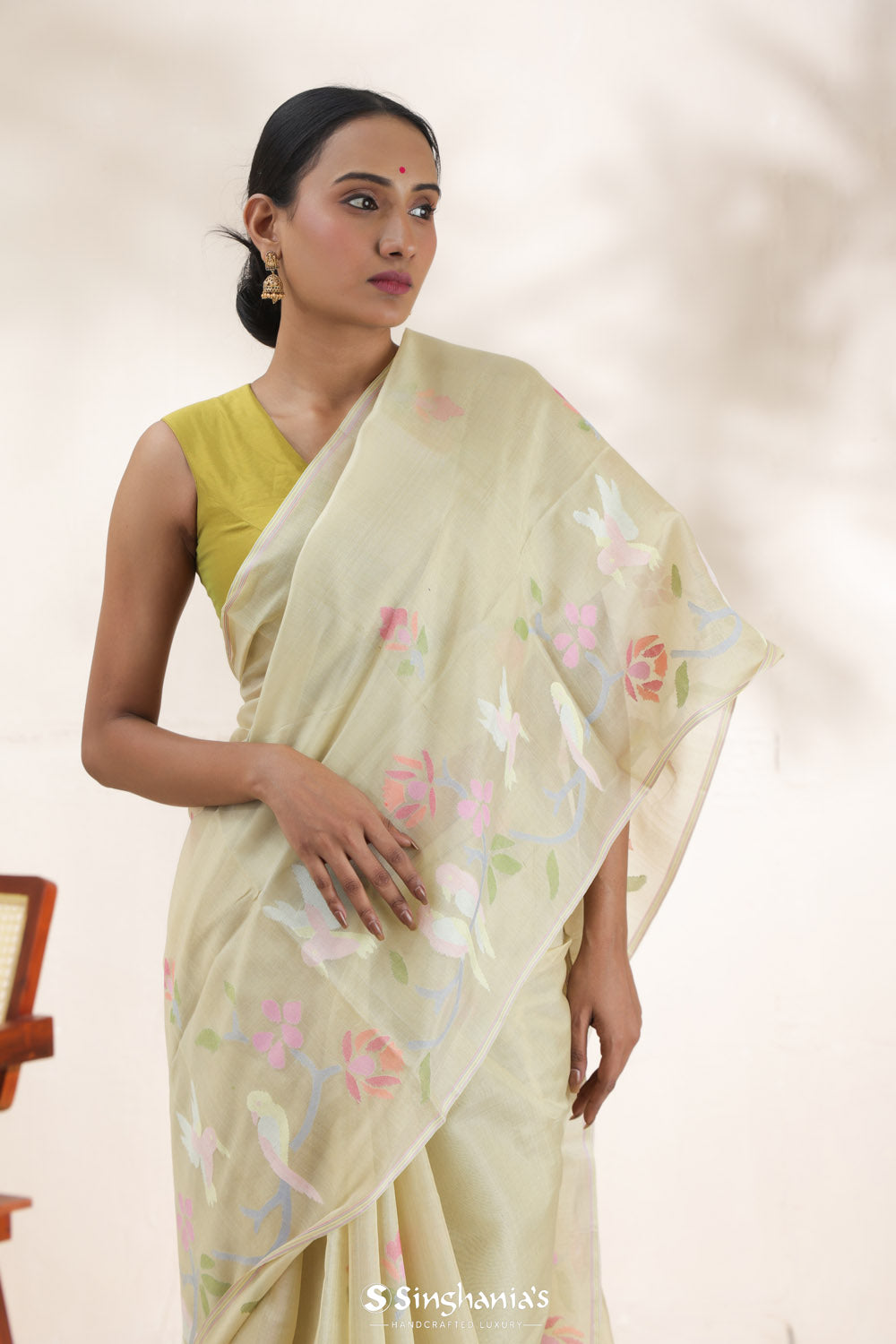 Gin Green Jamdani Banarasi Silk Saree With Floral-Bird Pattern