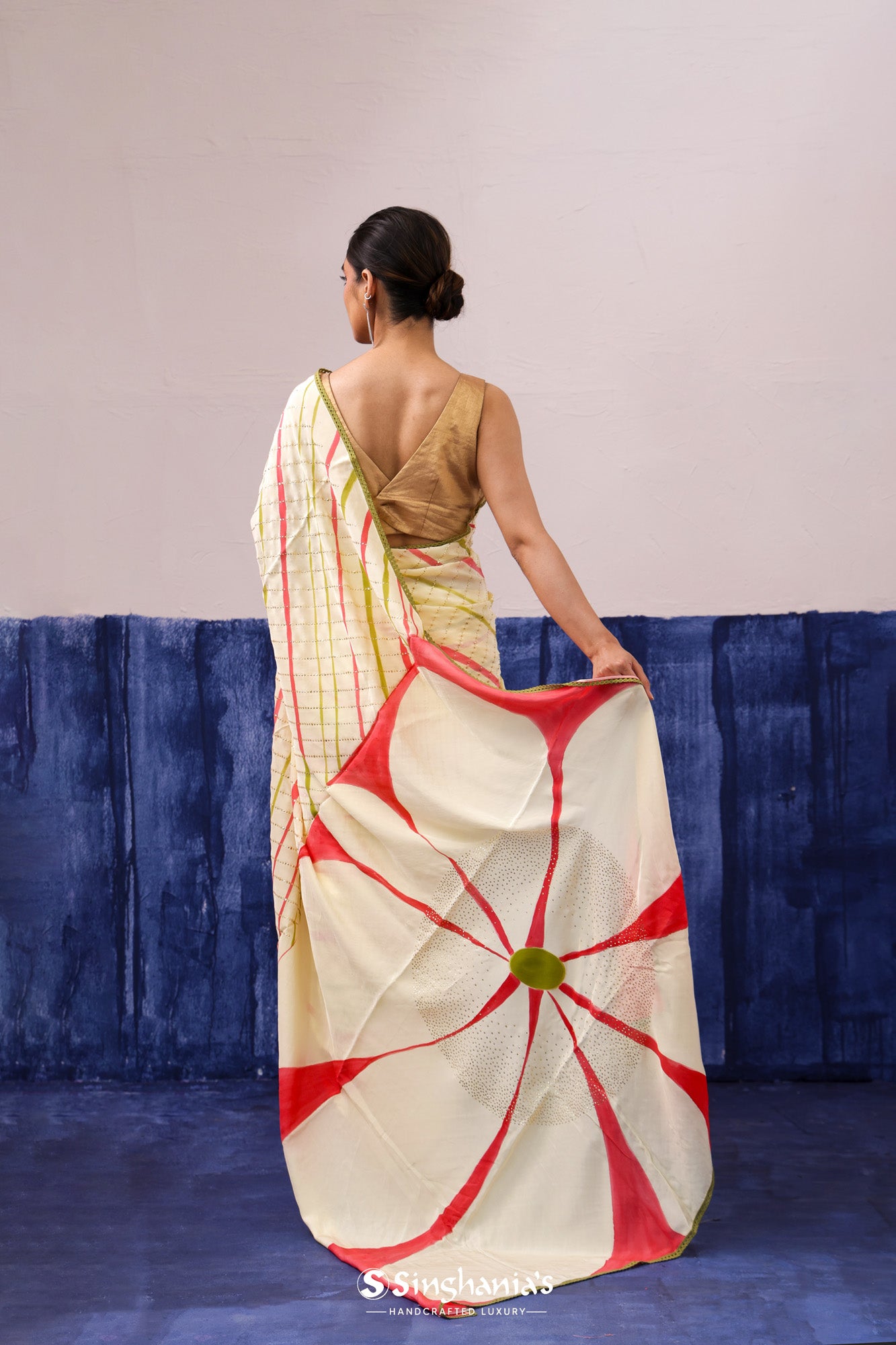 Pastel Yellow Printed Soft Silk Saree With Geometrical Design