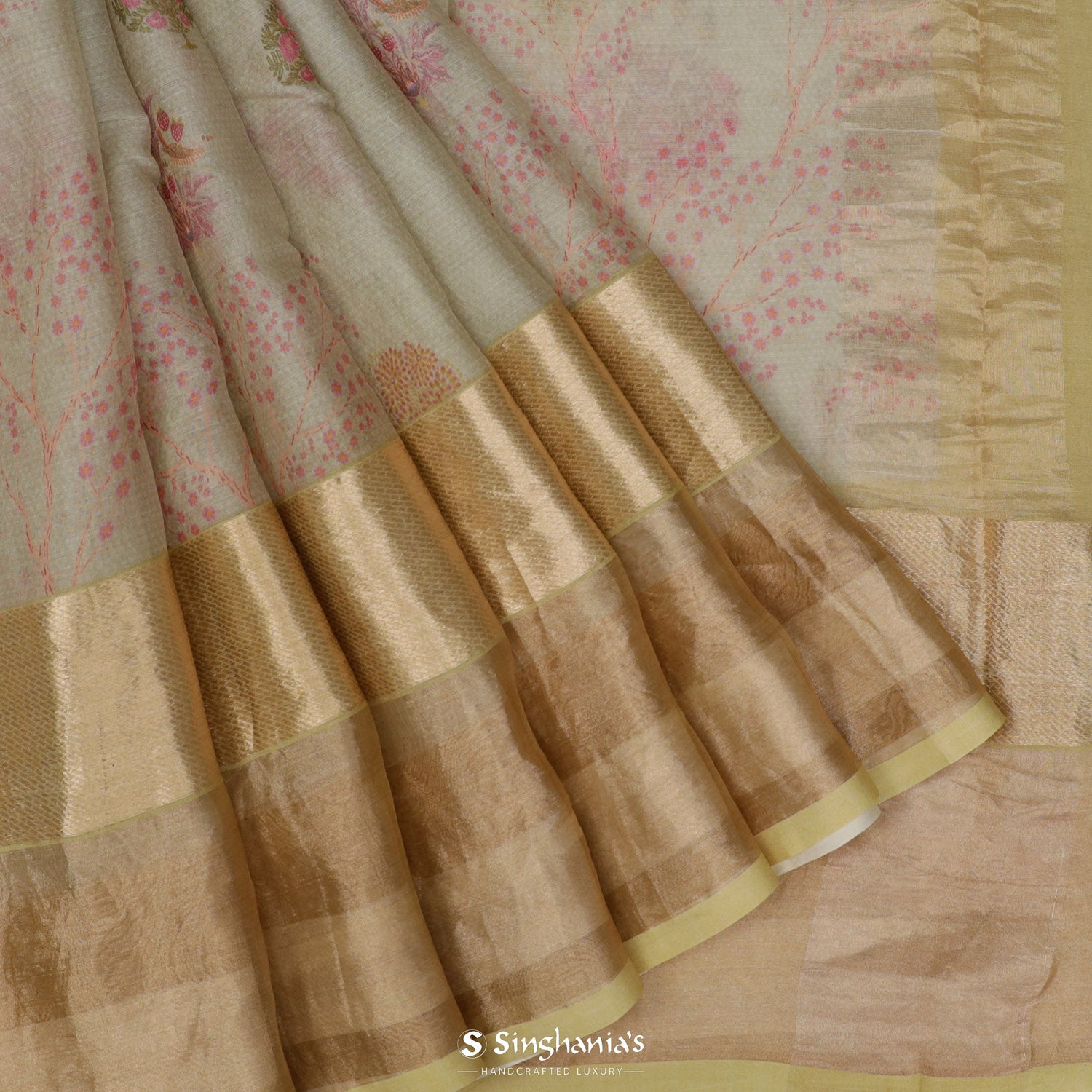 Medium Spring Green Printed Maheshwari Saree With Floral Pattern