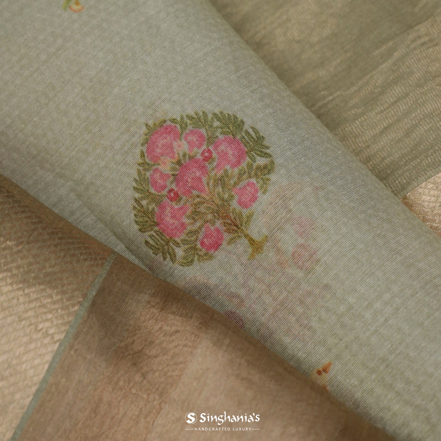 Light Laurel Green Printed Maheshwari Saree With Floral Pattern