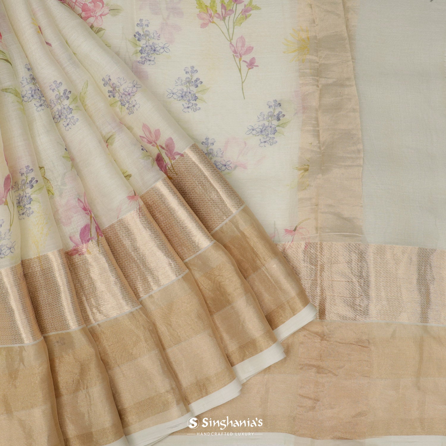 Cascading White Printed Maheshwari Saree With Floral Pattern
