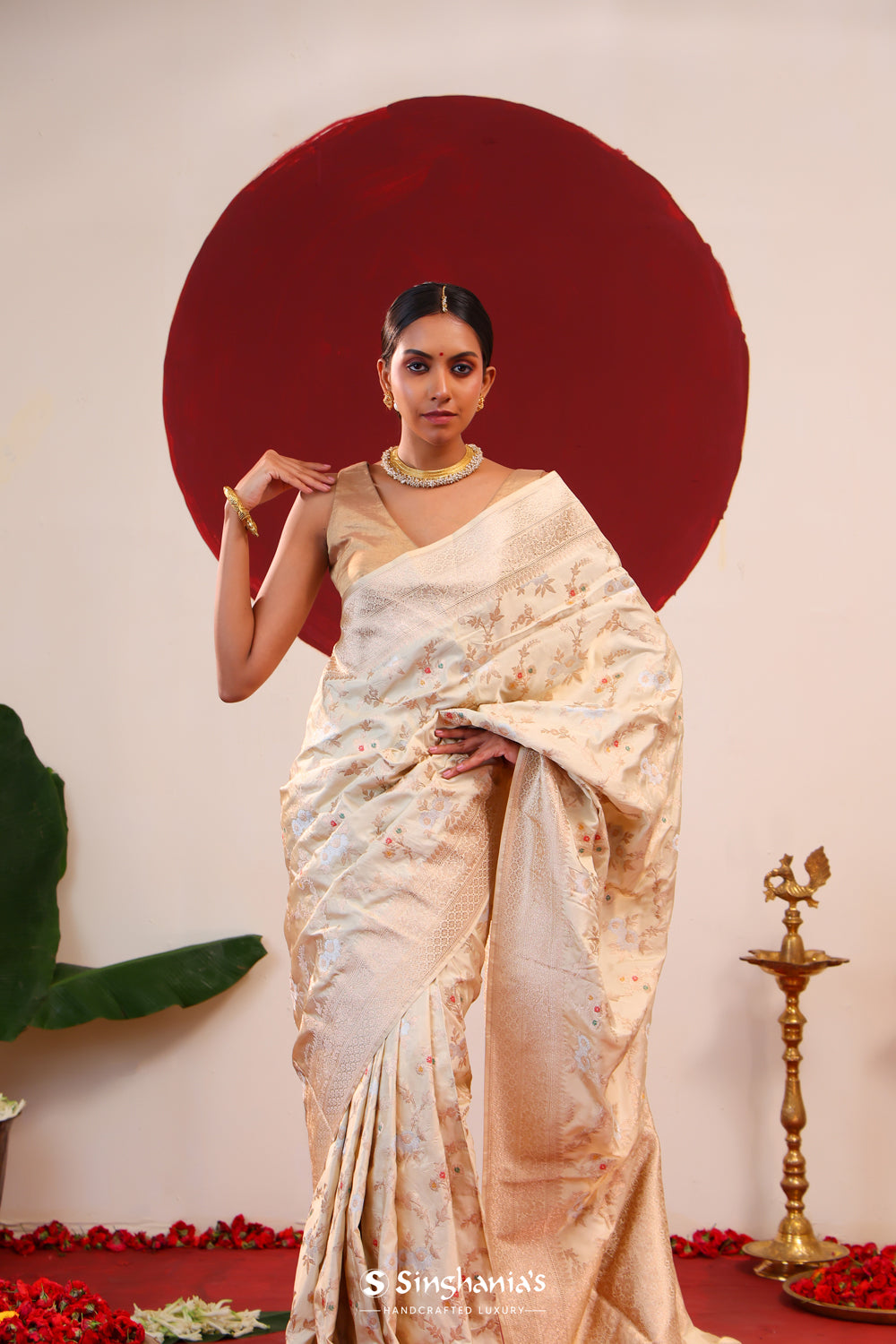 Cream Yellow Banarasi Silk Saree With Foral Jaal