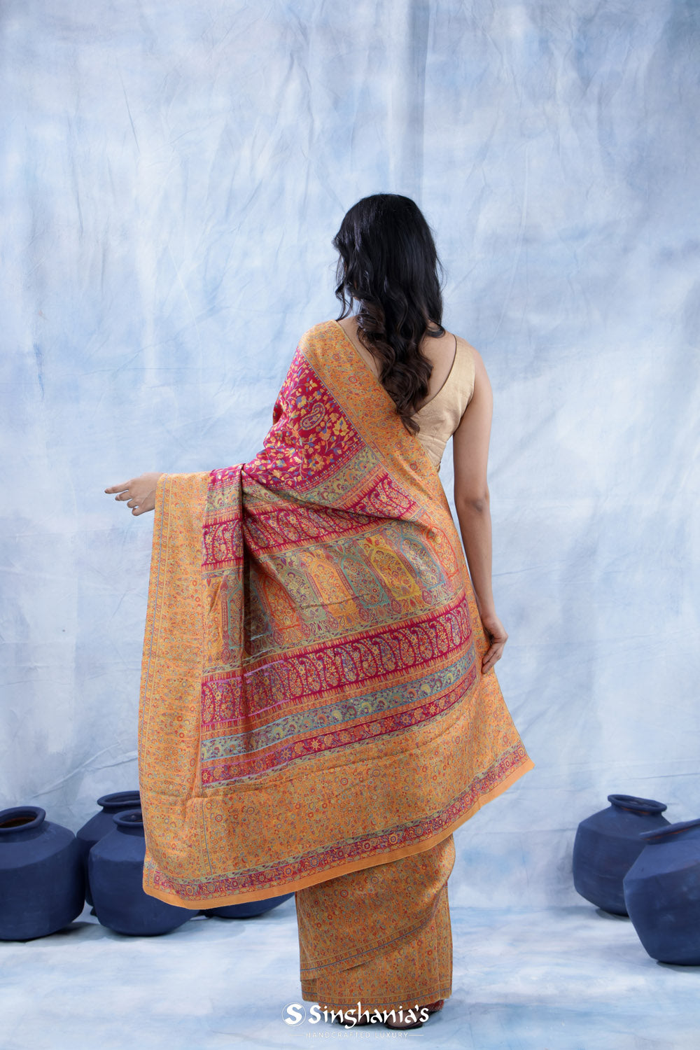 Hibiscus Red Kani Handloom Saree With Floral Jaal Design