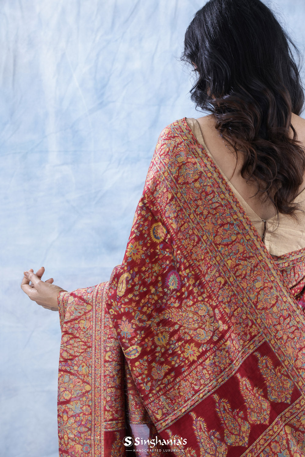 Indian Red Kani Handloom Saree With Floral Motifs