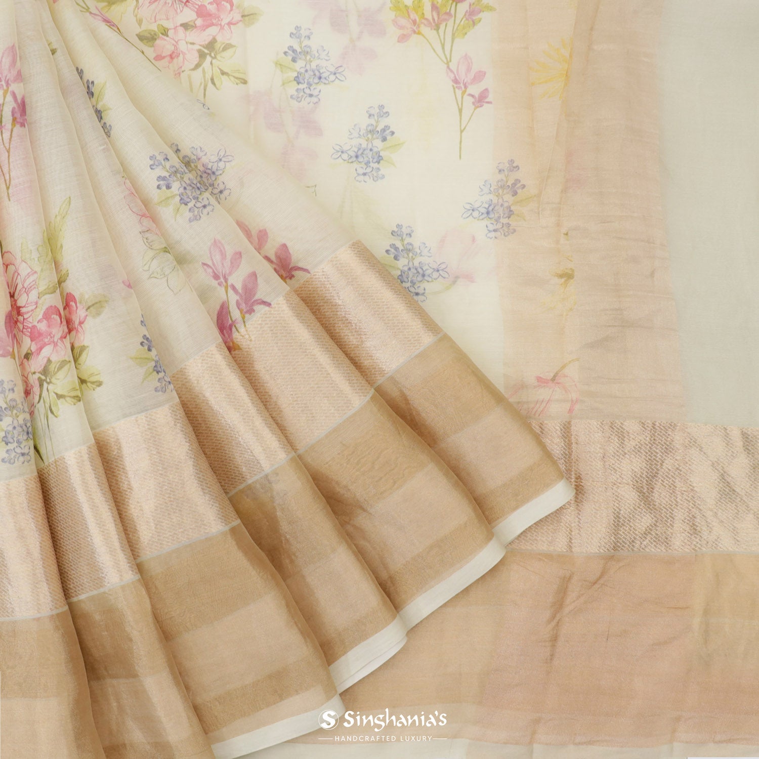 Tinted White Printed Maheshwari Saree With Floral Pattern