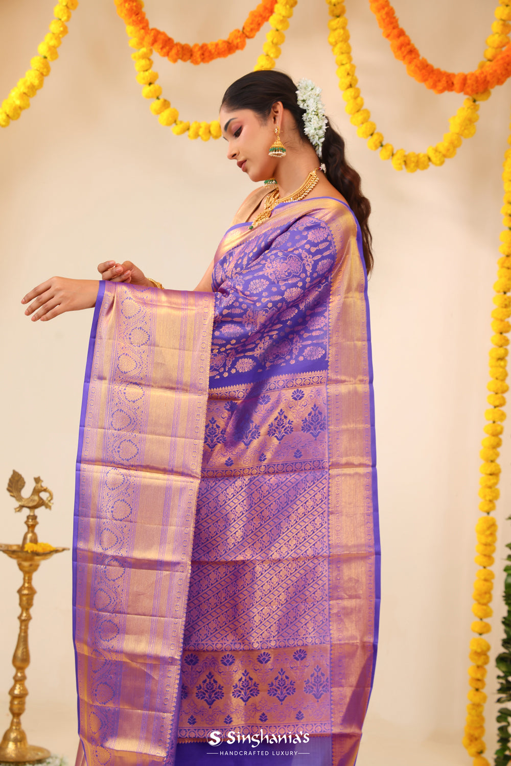 Medium Orchid Kanjivaram Silk Saree With Floral Butta Weaving