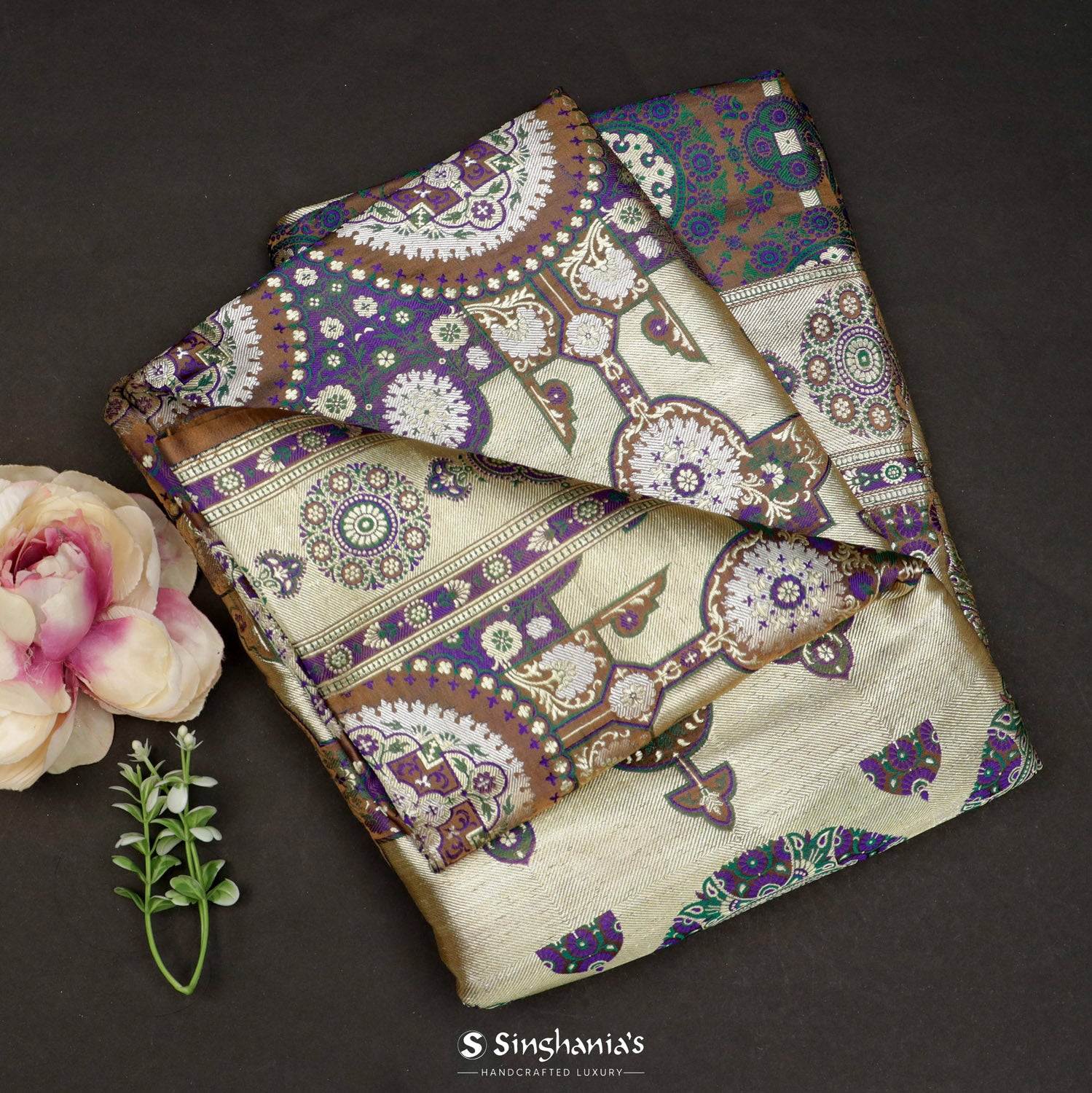 Hardwood Brown Silk Saree With Floral Banarasi Weaving