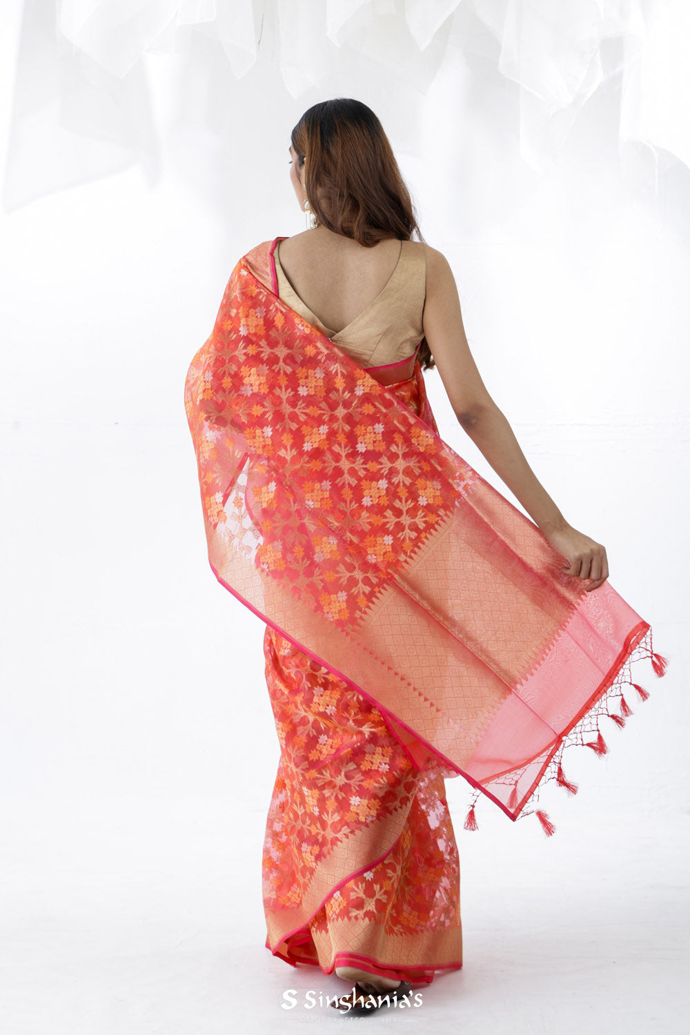 Jasper Red Jamdani Banarasi Silk Saree With Jangla Design