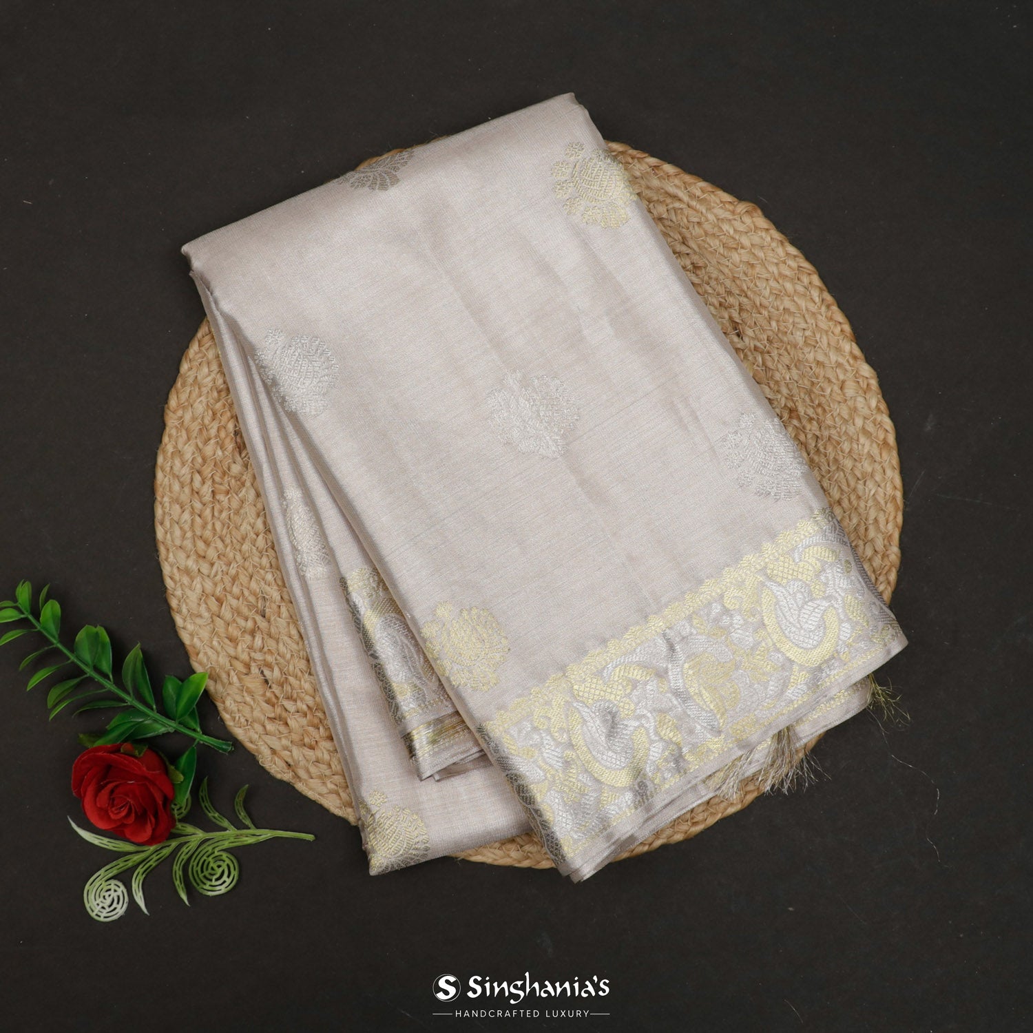 Gentle Gray Kanjivaram Silk Saree With Floral Butti Pattern