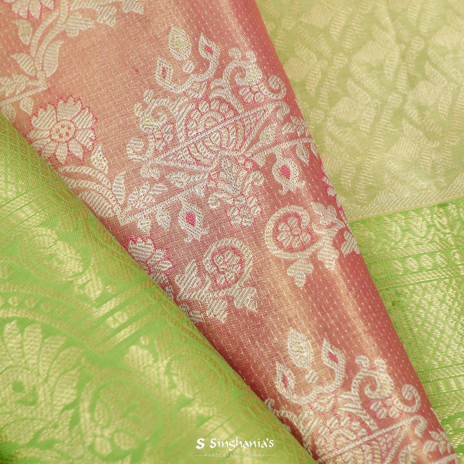 Onion Pink Kanjivaram Silk Saree With Floral Pattern