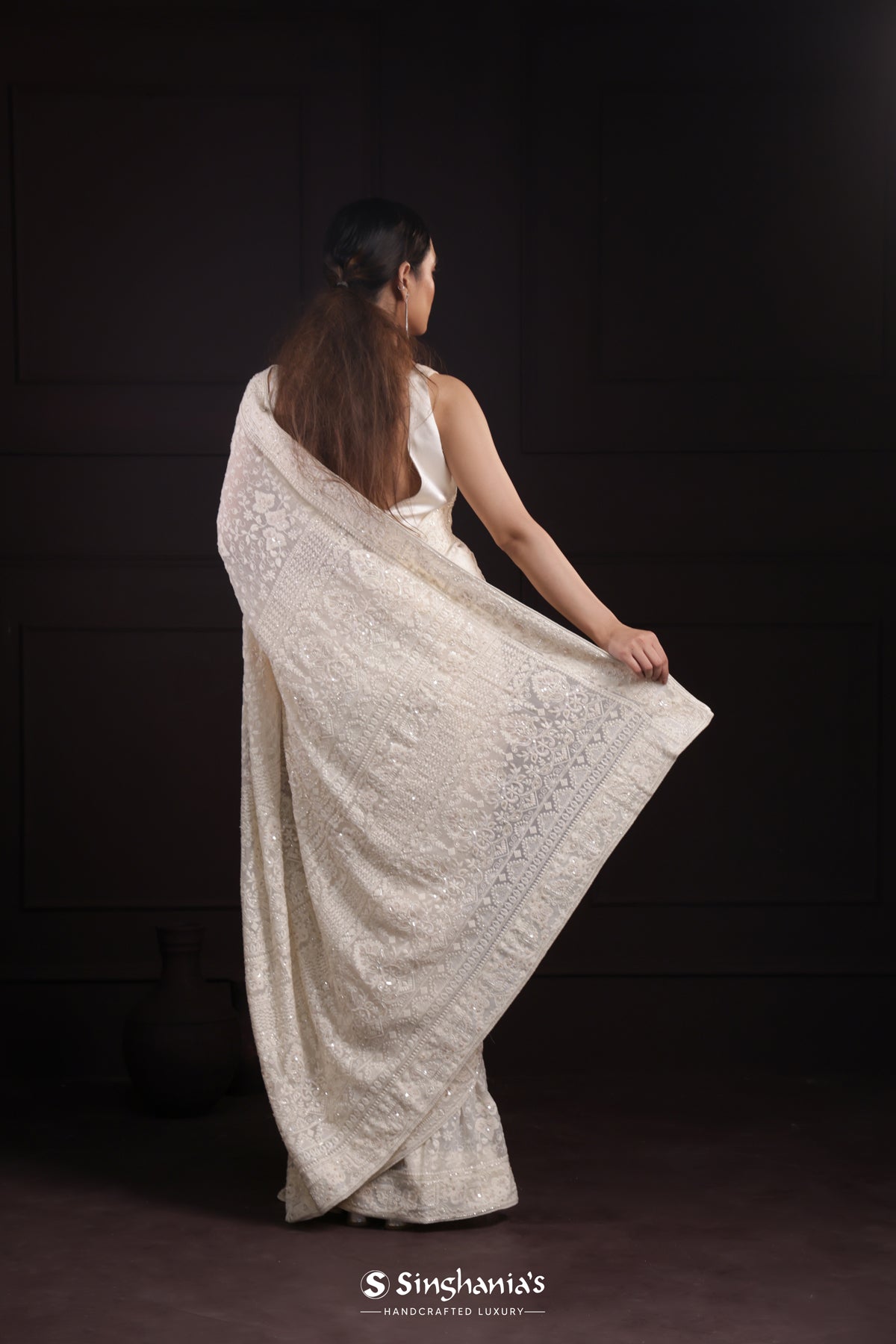 Pearl White Georgette Saree With Thread Embroidery