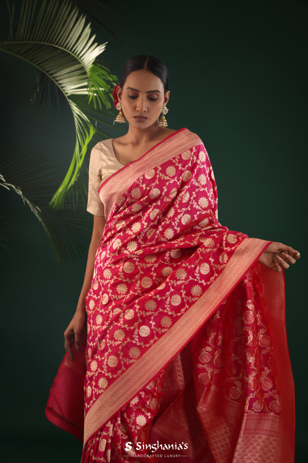 Watermelon Pink Banarasi Silk Saree With Floral Jaal Weaving