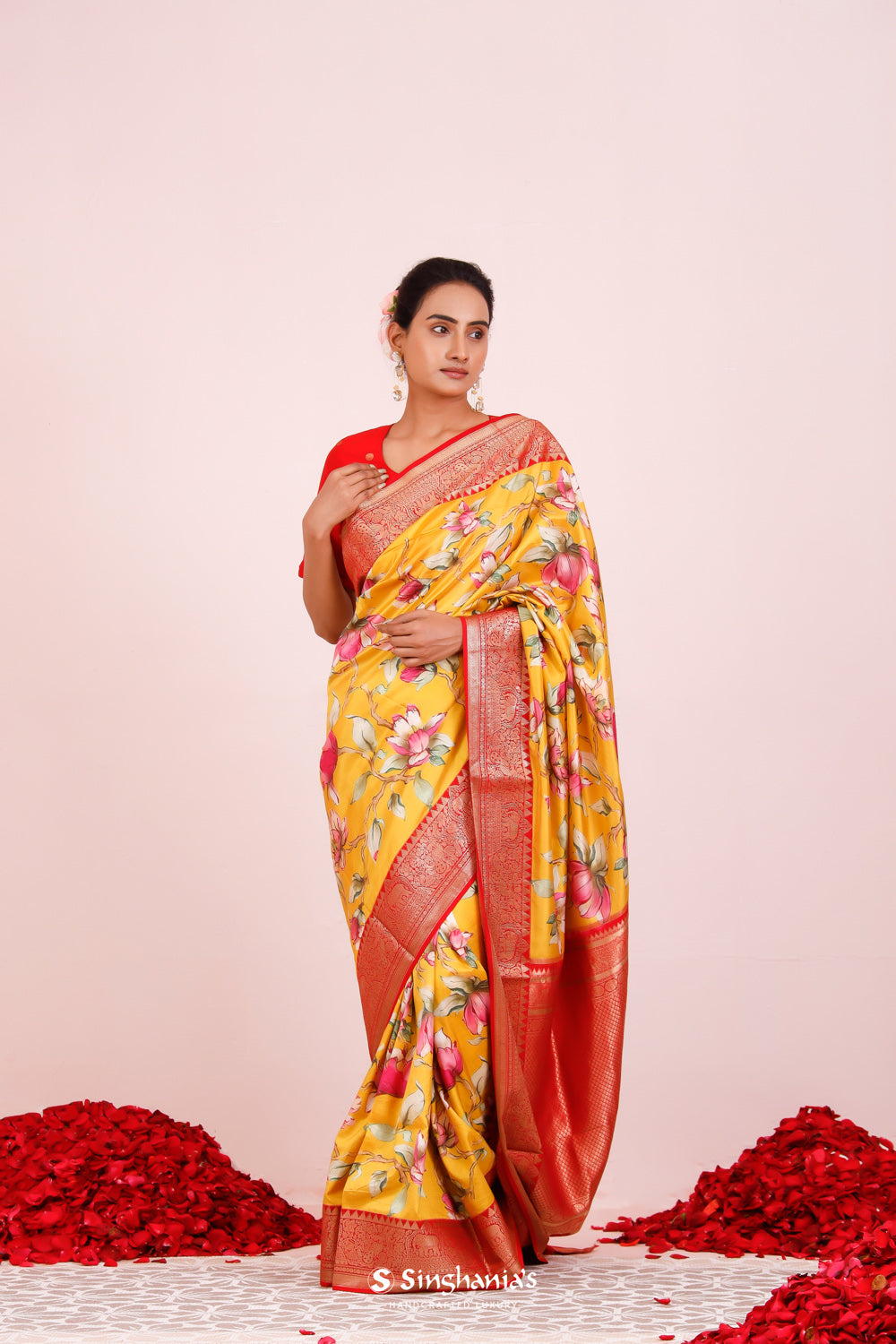 Printed Kanjivaram Silk Saree In Tuscany Yellow