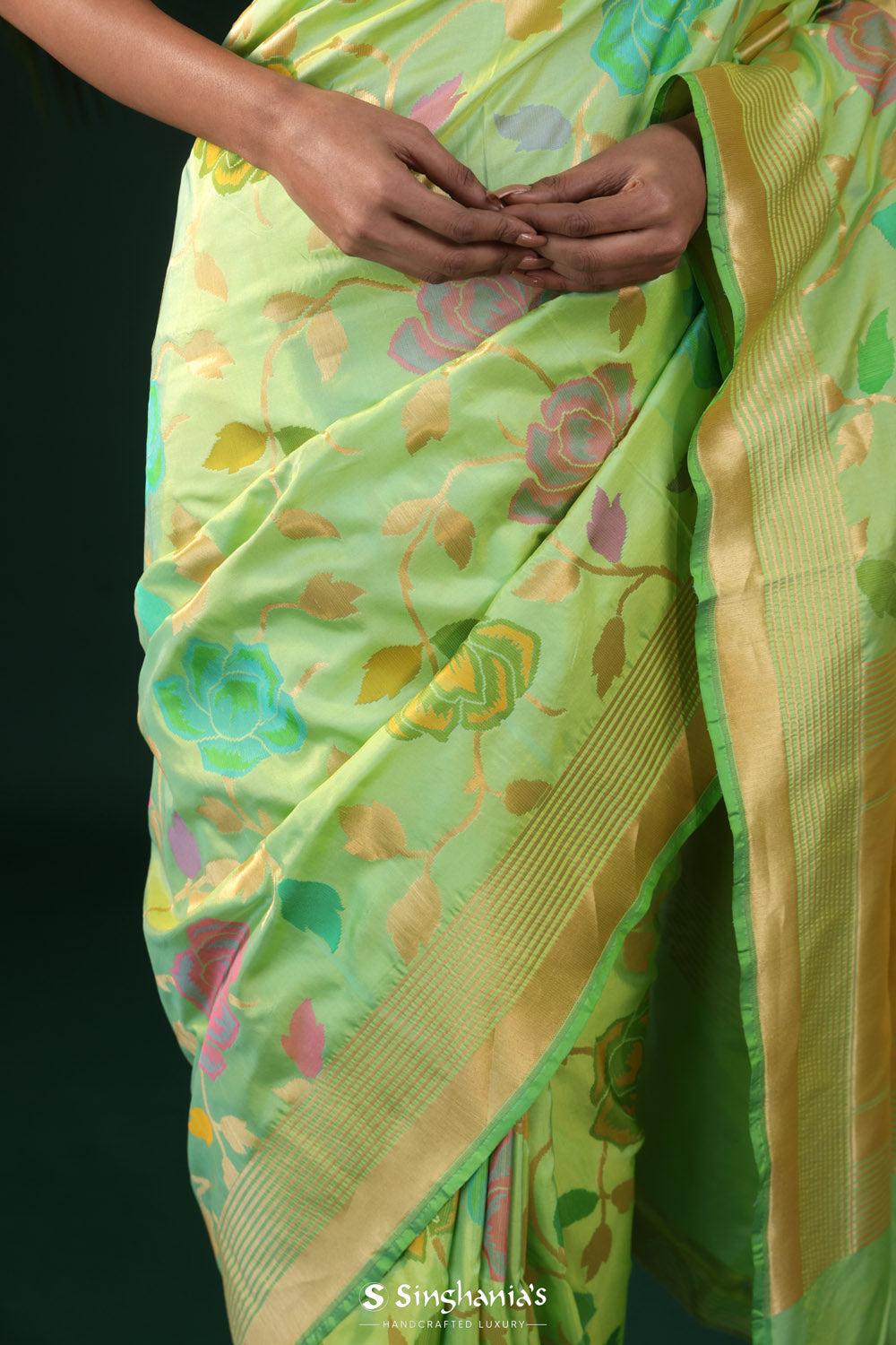 Lawn Green Banarasi Silk Saree With Dual-Tone Shine