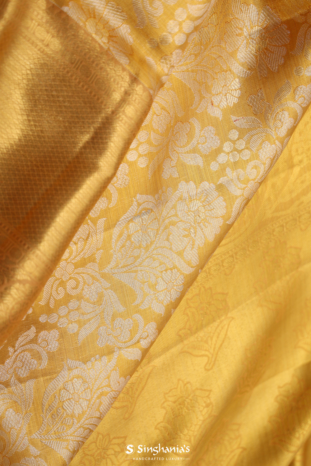 Light Gold Floral Jaal Kanjivaram Silk Saree