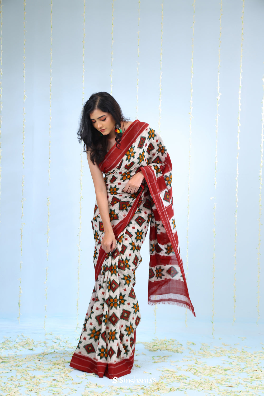 Coconut White Ikkat Cotton Saree With Contrast Border