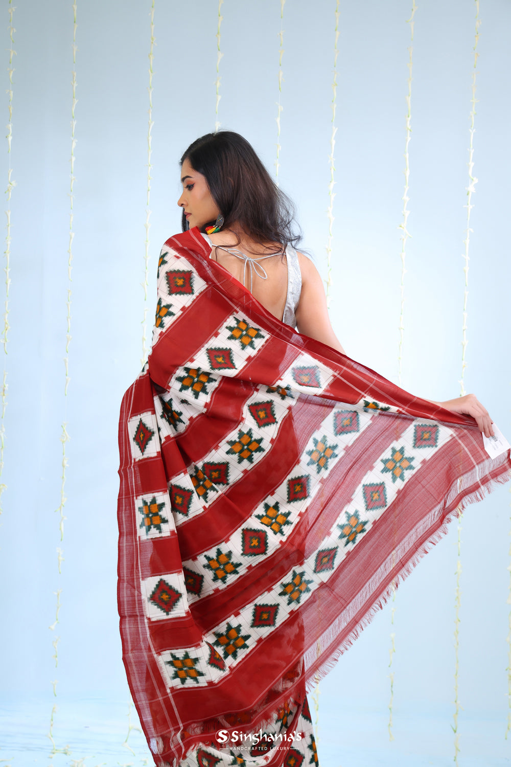 Coconut White Ikkat Cotton Saree With Contrast Border