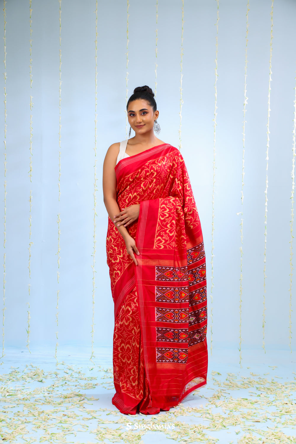 Deep Red Ikkat Patola Silk Saree With Jaal Design